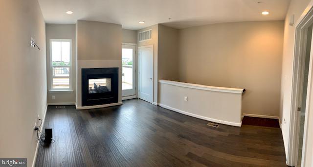 BRAMBLETON TOWN CENTER - Residential Lease