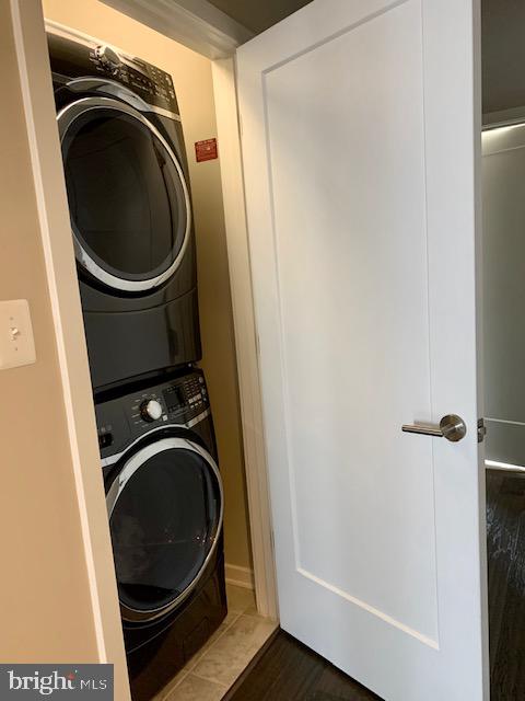 BRAMBLETON TOWN CENTER - Residential Lease