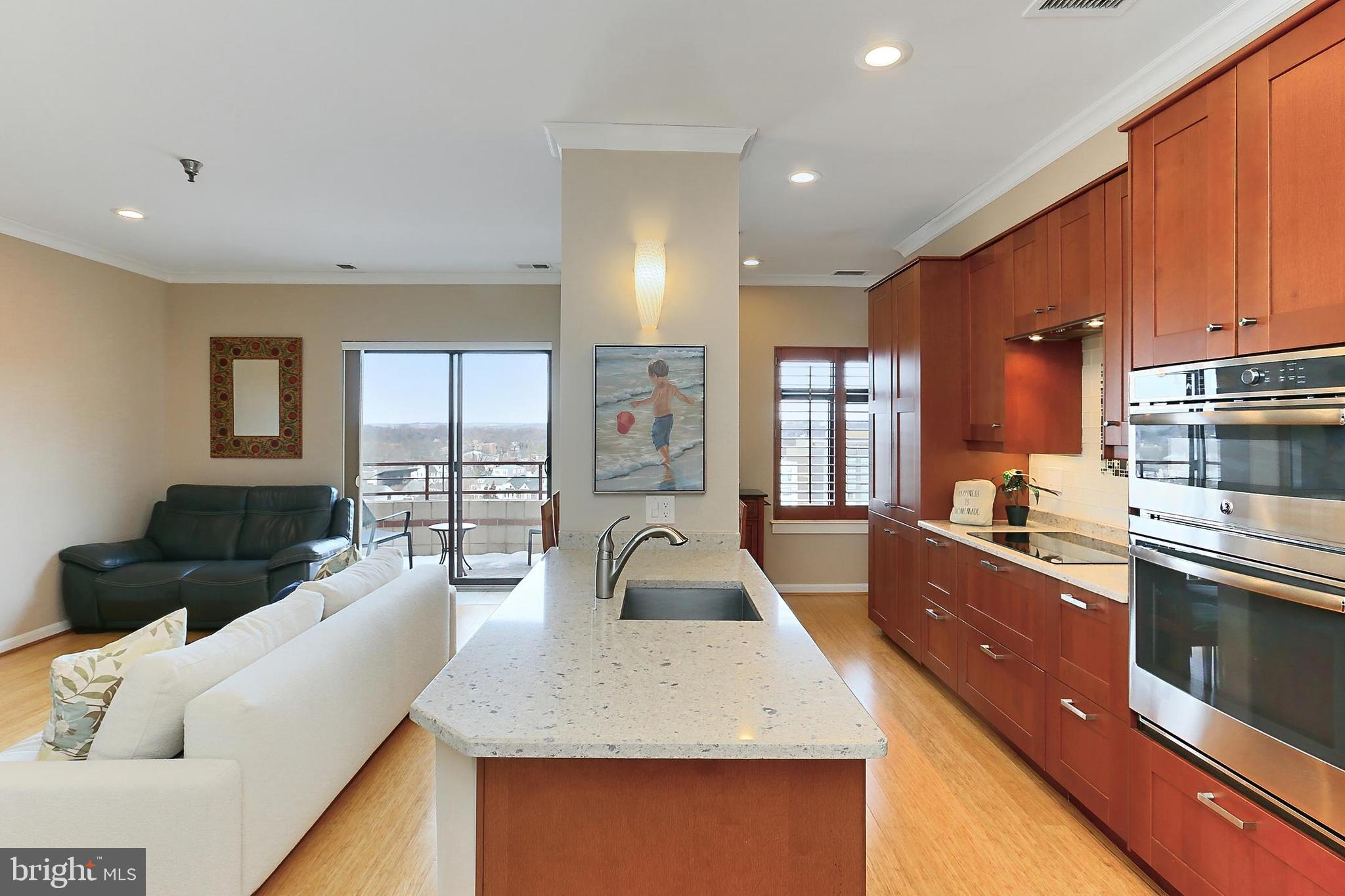 2400 CLARENDON BOULEVARD PH14