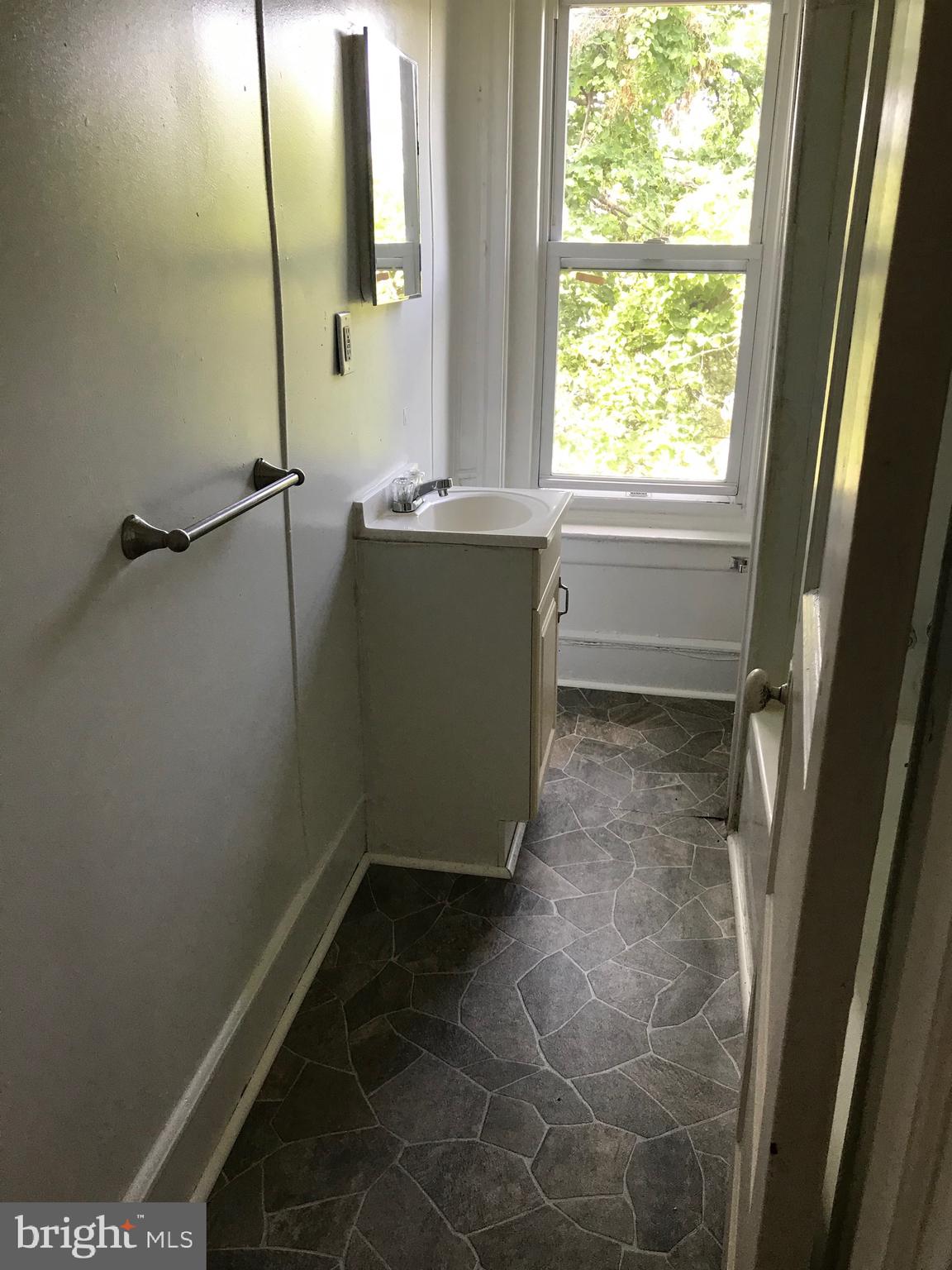 OVERBROOK HILLS - Residential Income