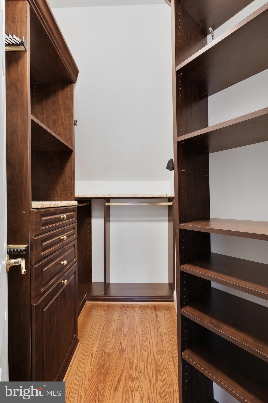 RIVER CREEK - Residential