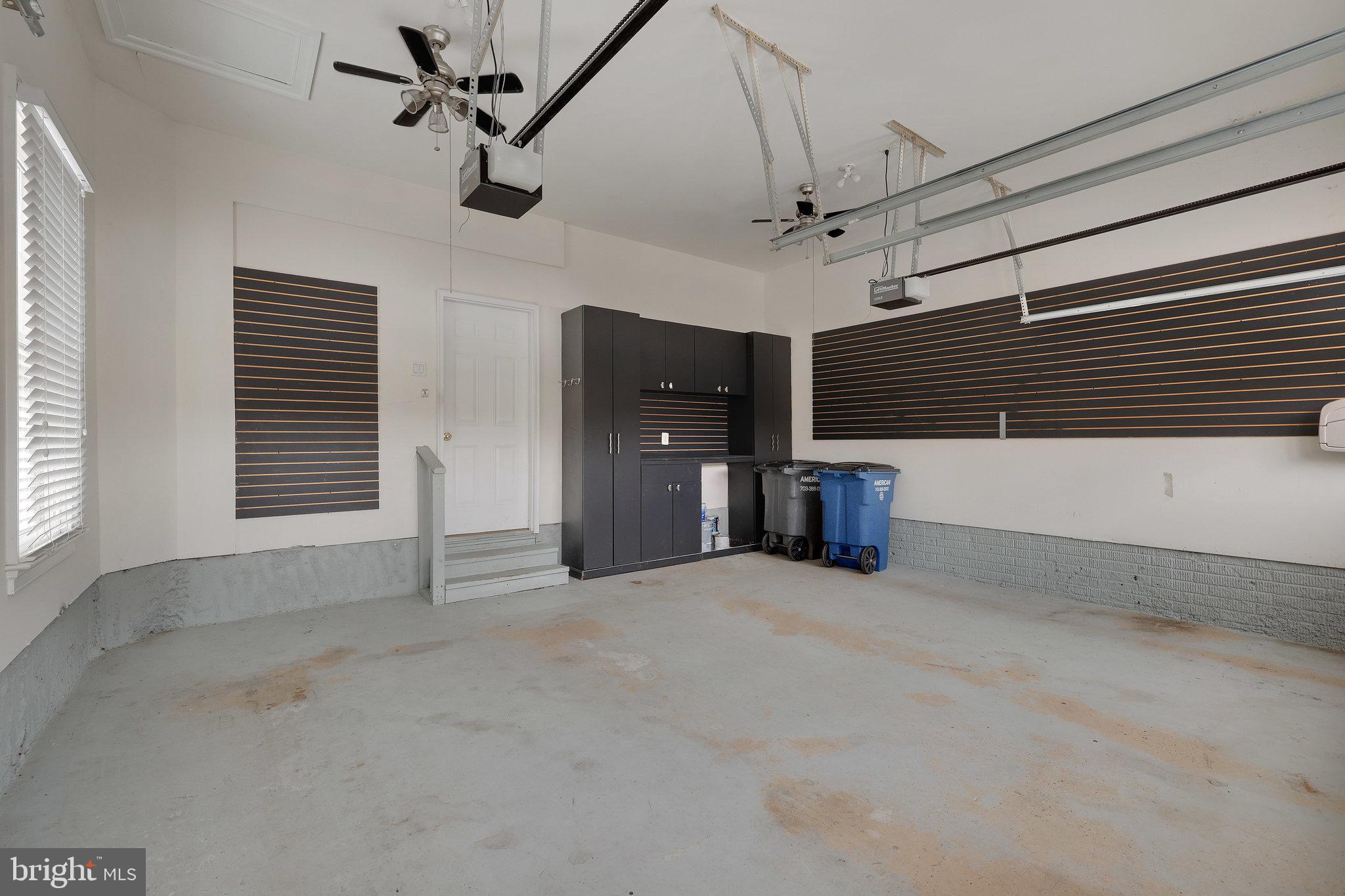 RIVER CREEK - Residential