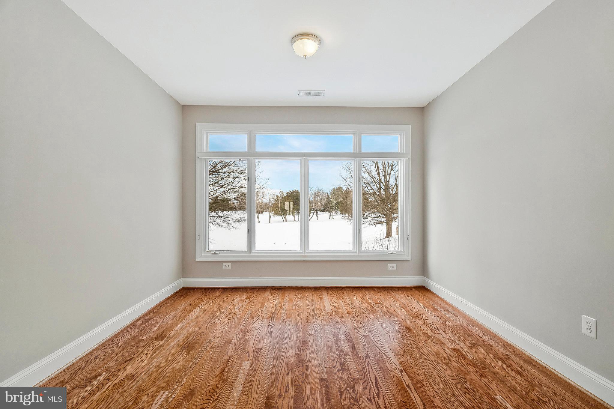 RIVER CREEK - Residential