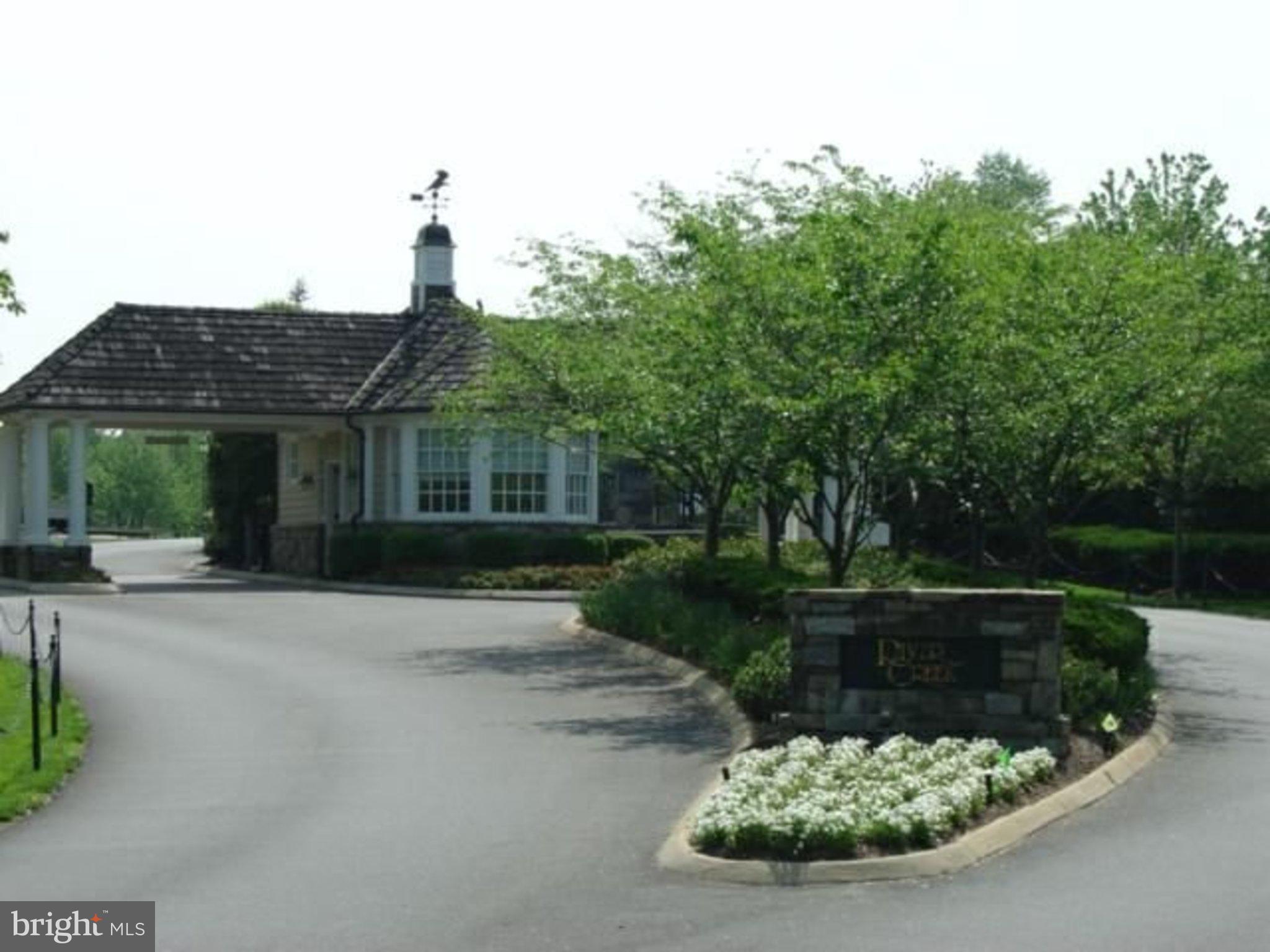 RIVER CREEK - Residential