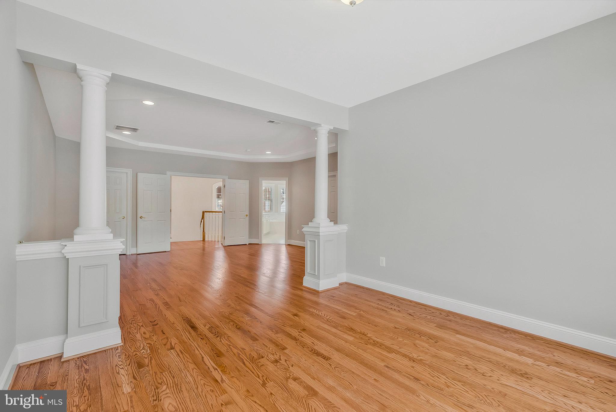 RIVER CREEK - Residential