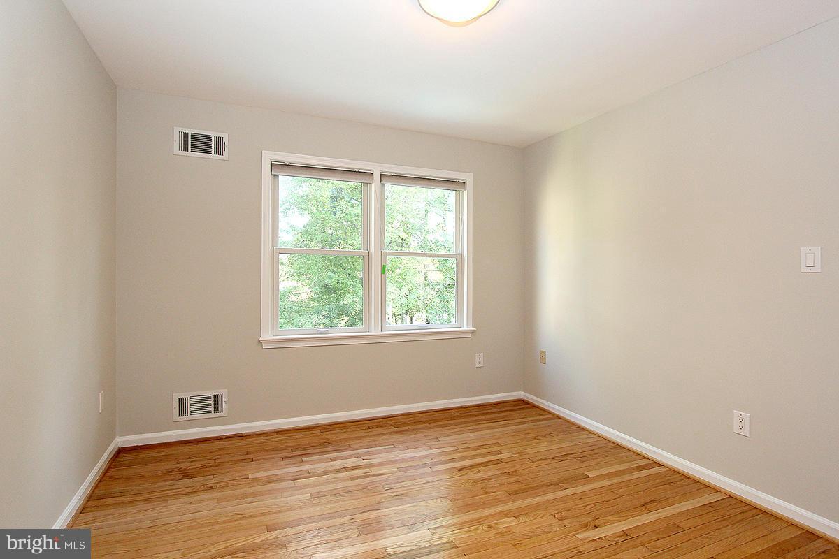 WILLERBURN ACRES - Residential Lease