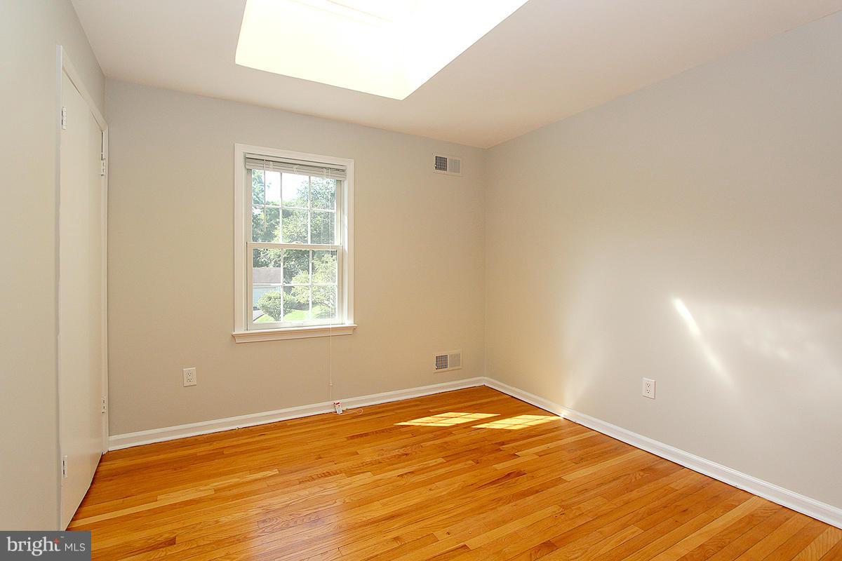 WILLERBURN ACRES - Residential Lease