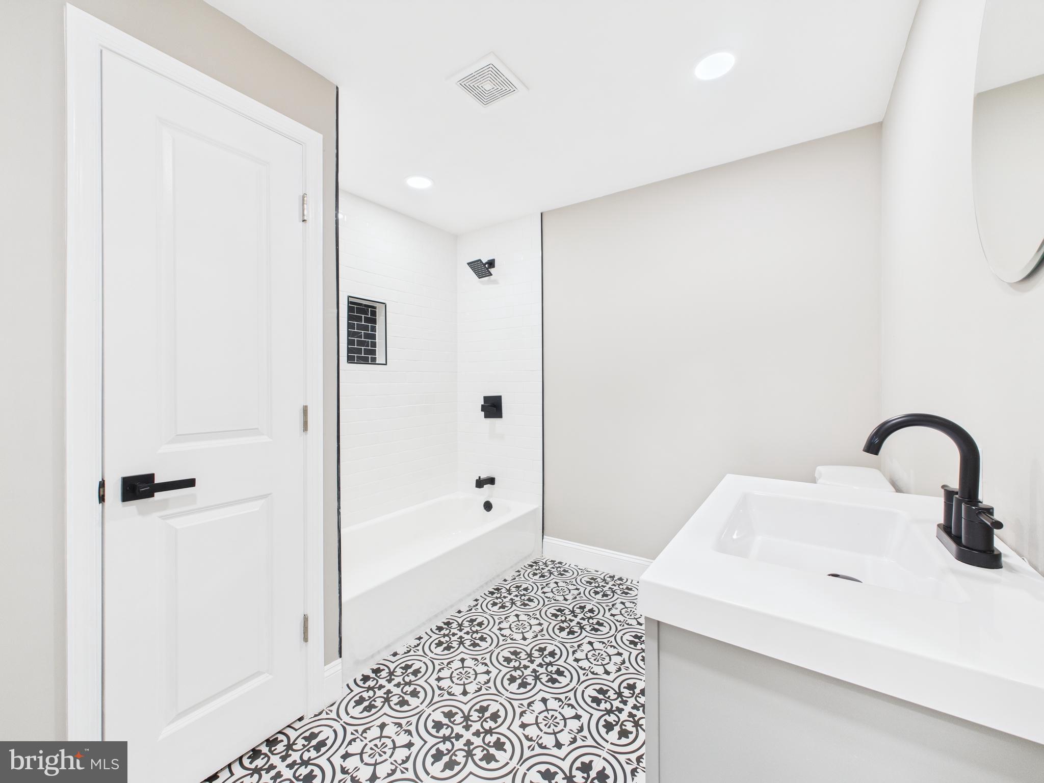 GERMANTOWN - Residential