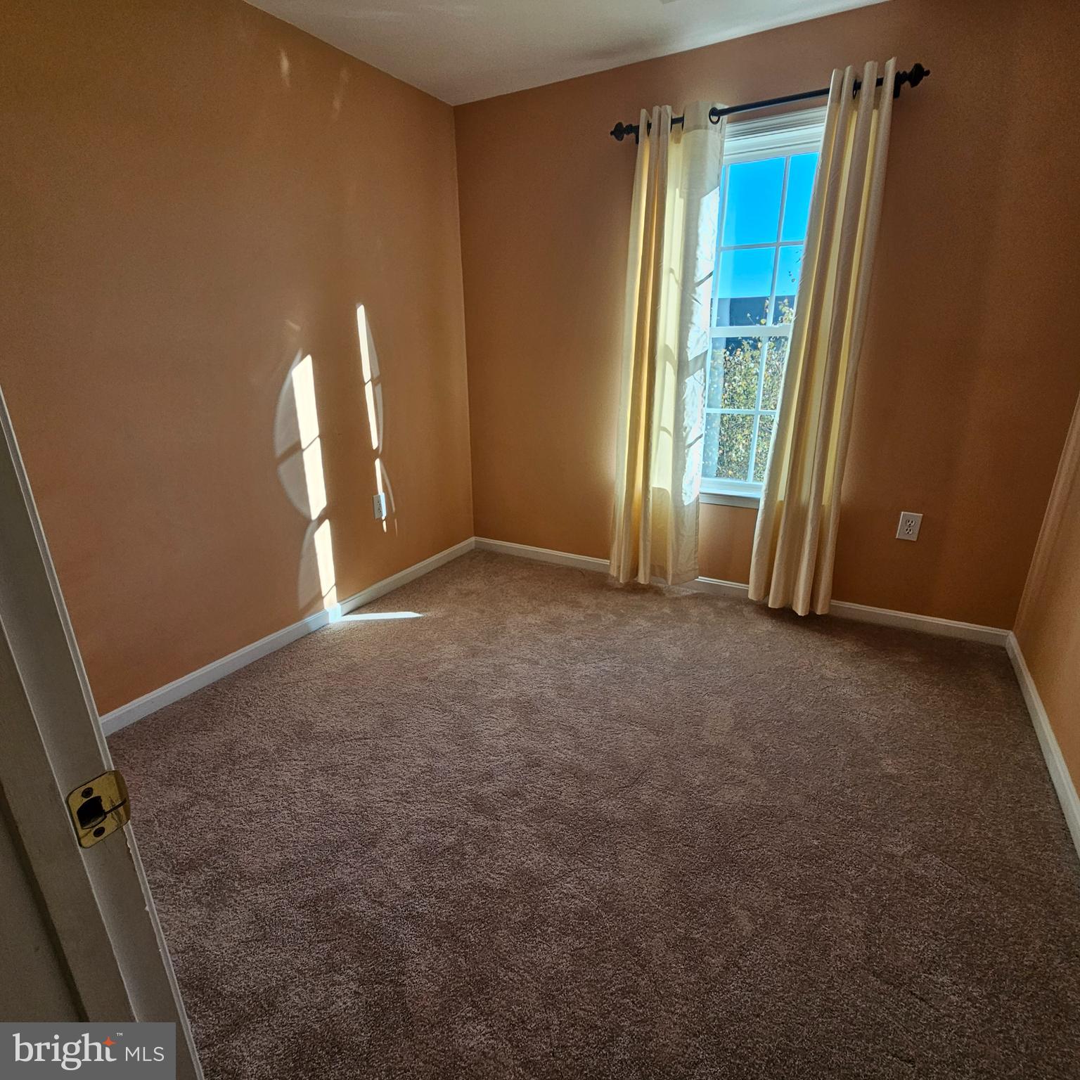 HAMMONDS MILL - Residential Lease