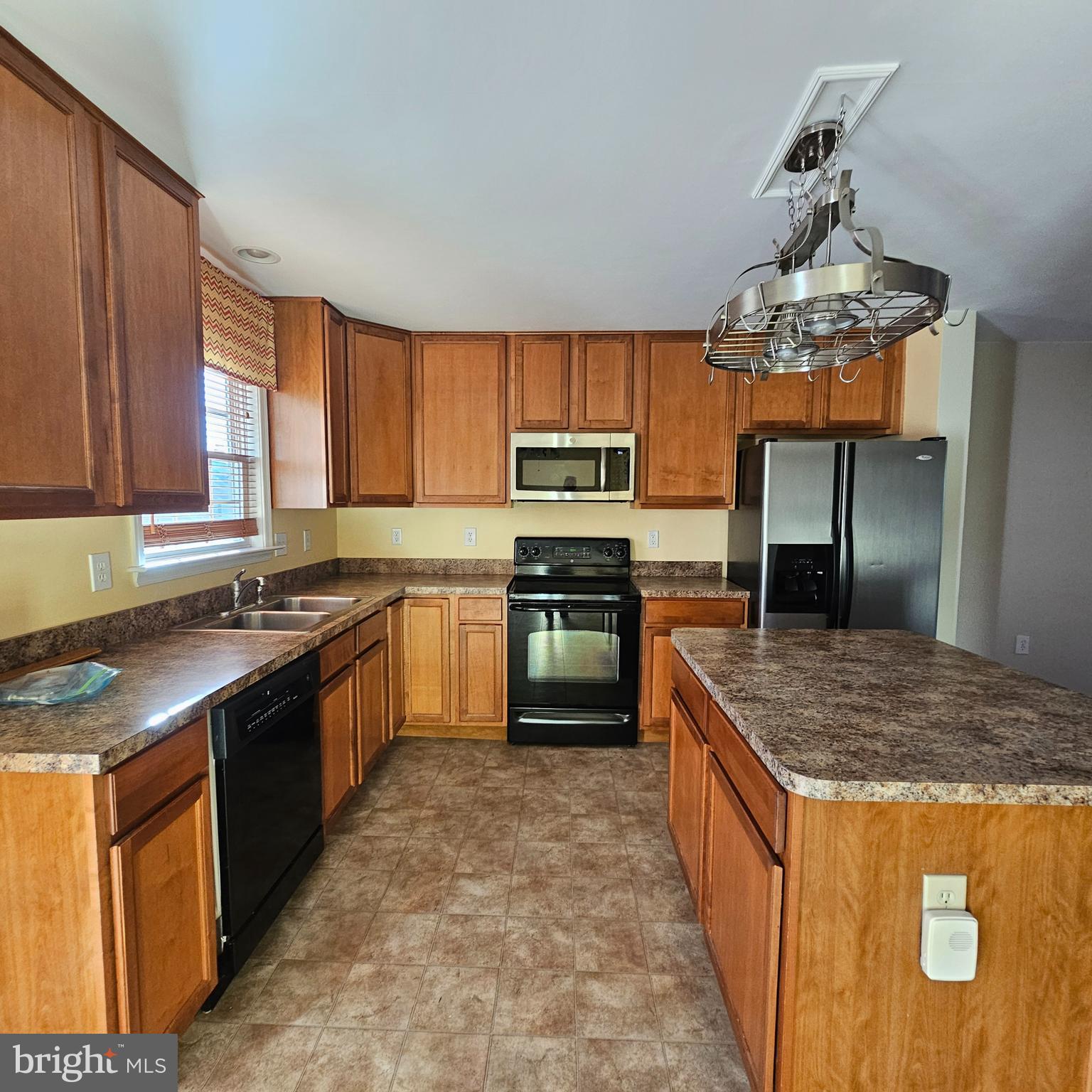 HAMMONDS MILL - Residential Lease