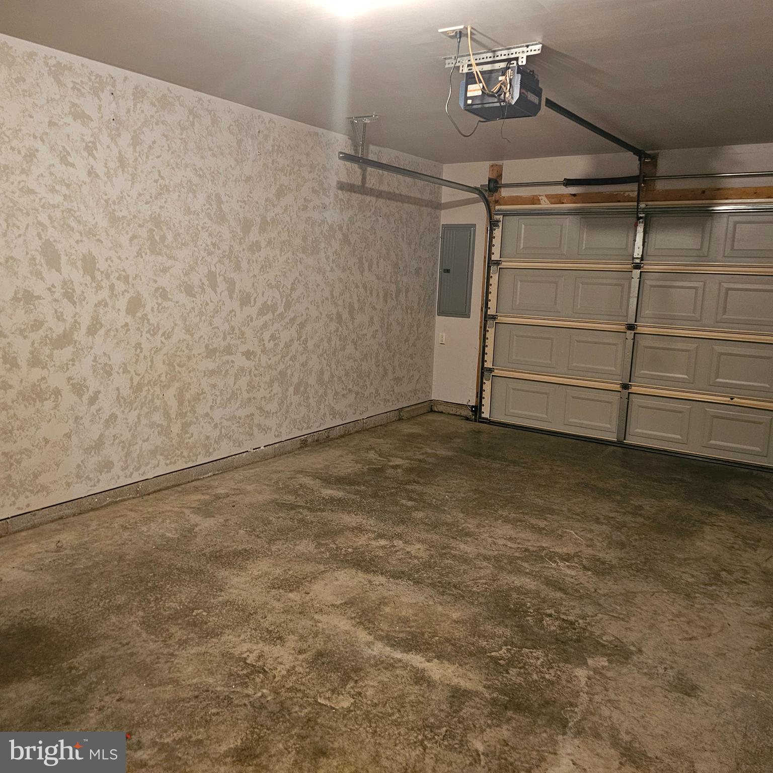 HAMMONDS MILL - Residential Lease