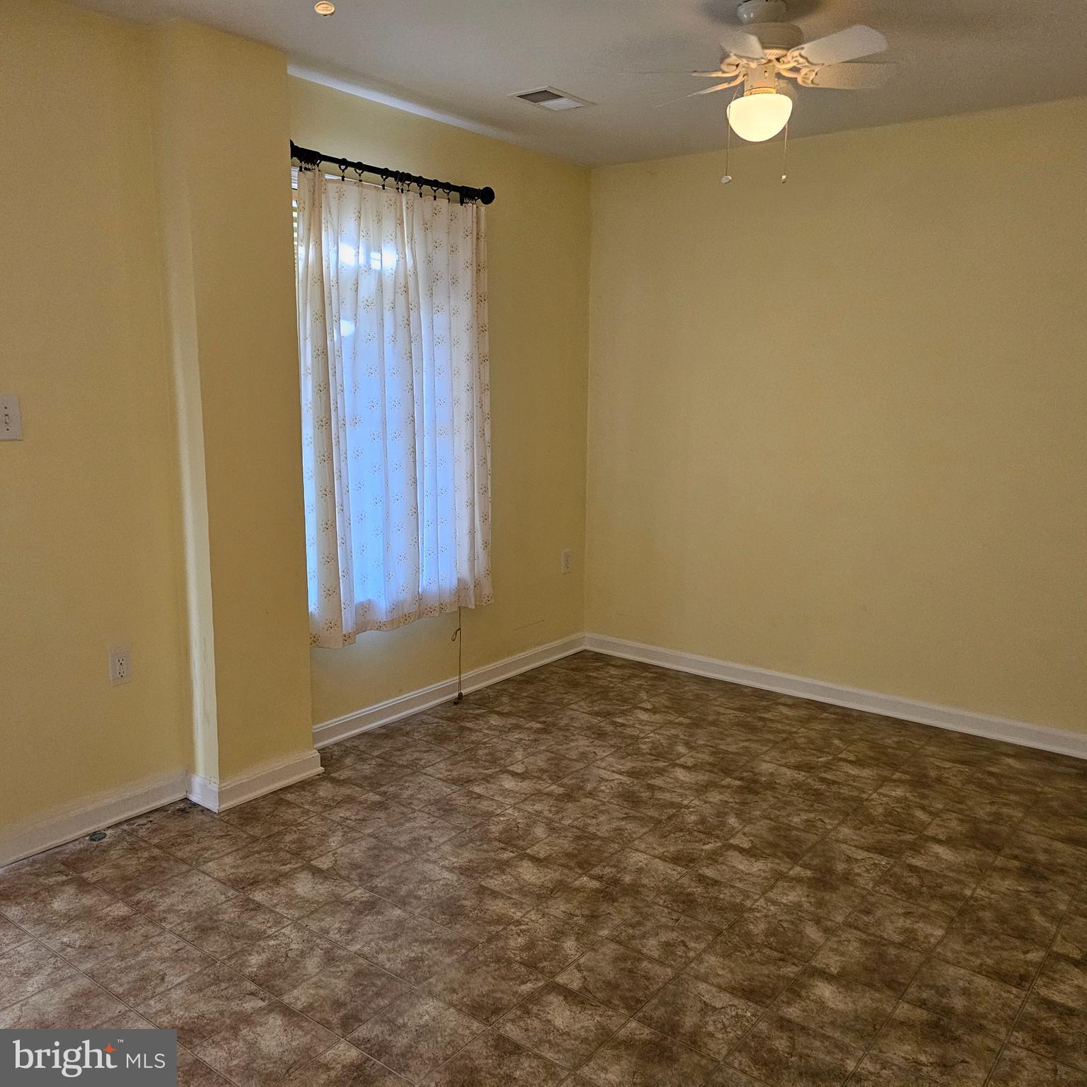 HAMMONDS MILL - Residential Lease