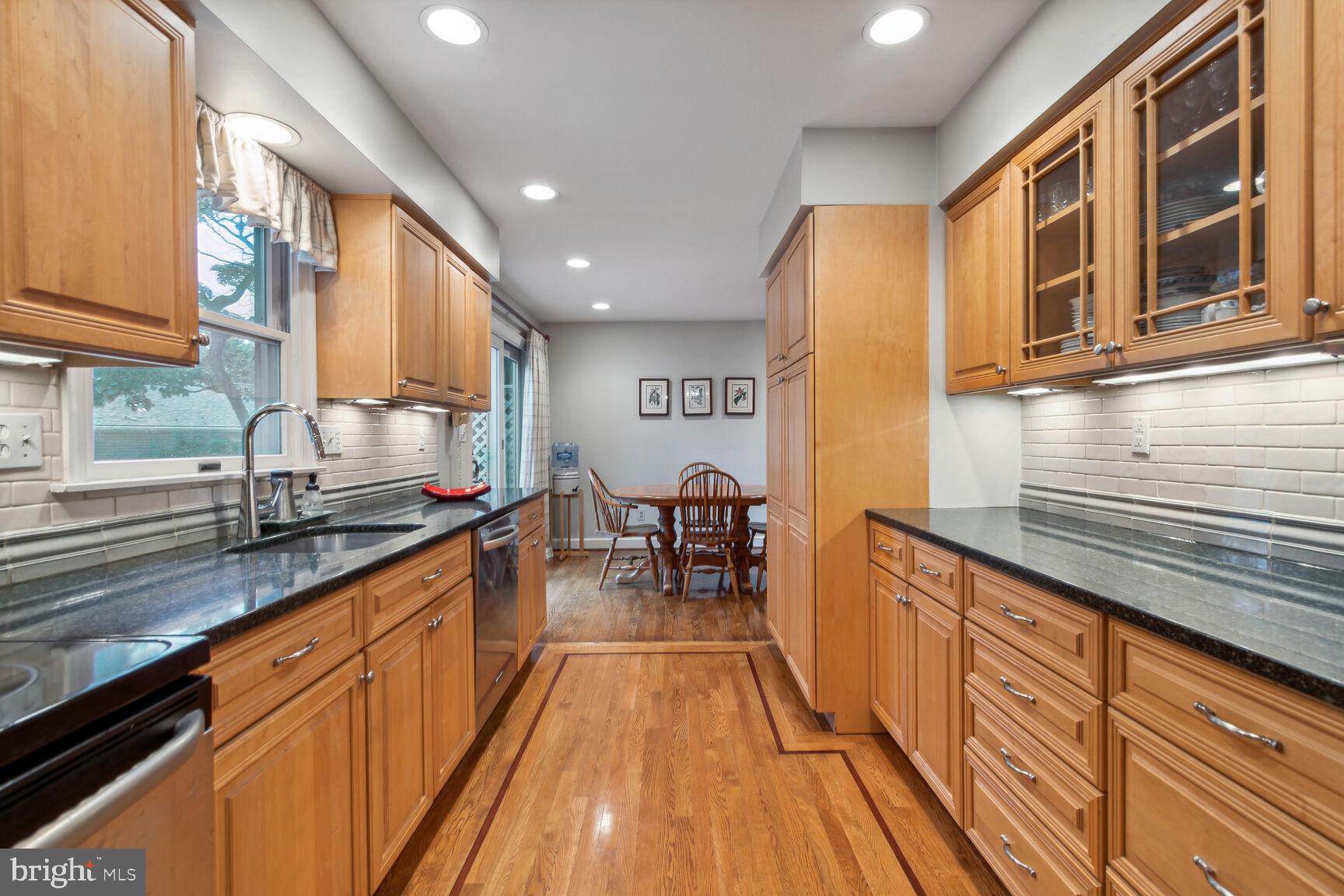 NORTH CHEVY CHASE - Residential