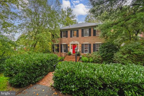 Photo of 8911 Clifford Avenue, Chevy Chase, MD 20815 (MLS # MDMC2150406)