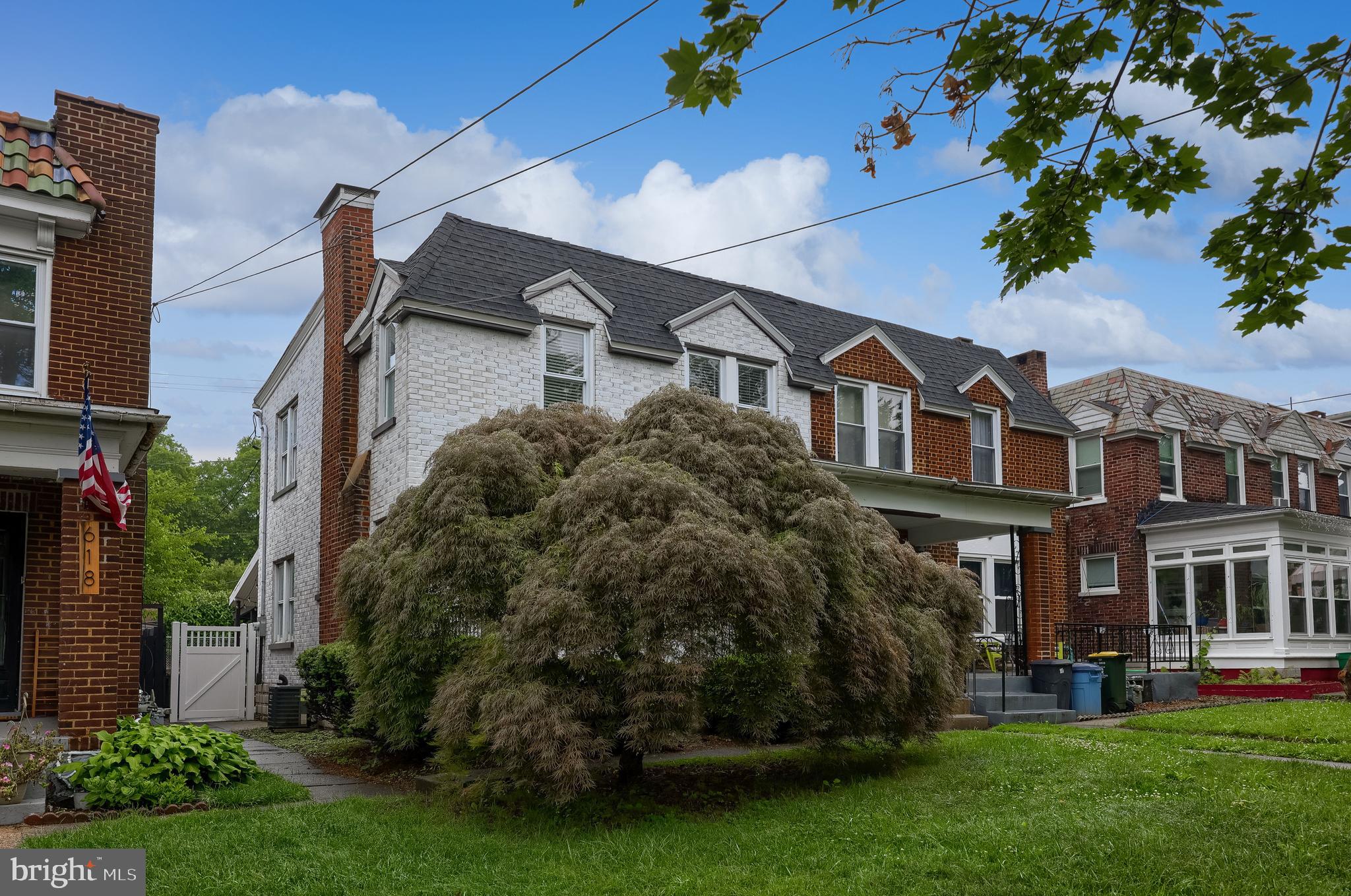616 NEW HOLLAND AVENUE