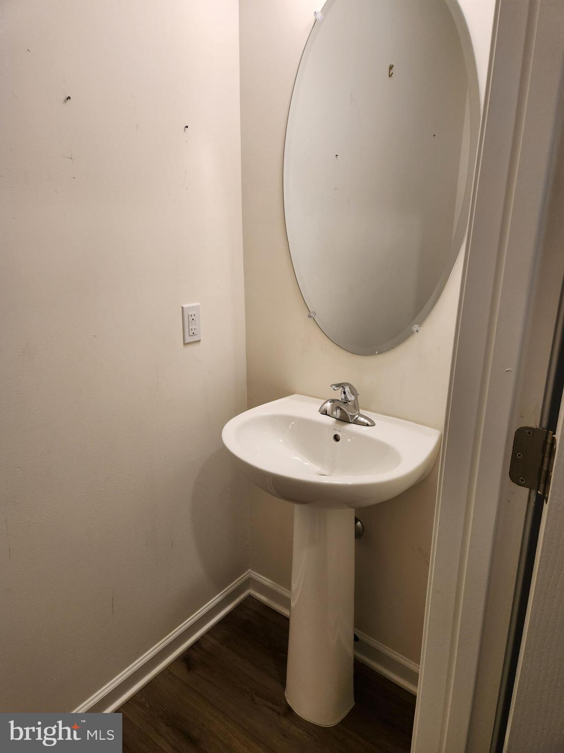 TOWNES AT TATE MANOR - Residential Lease