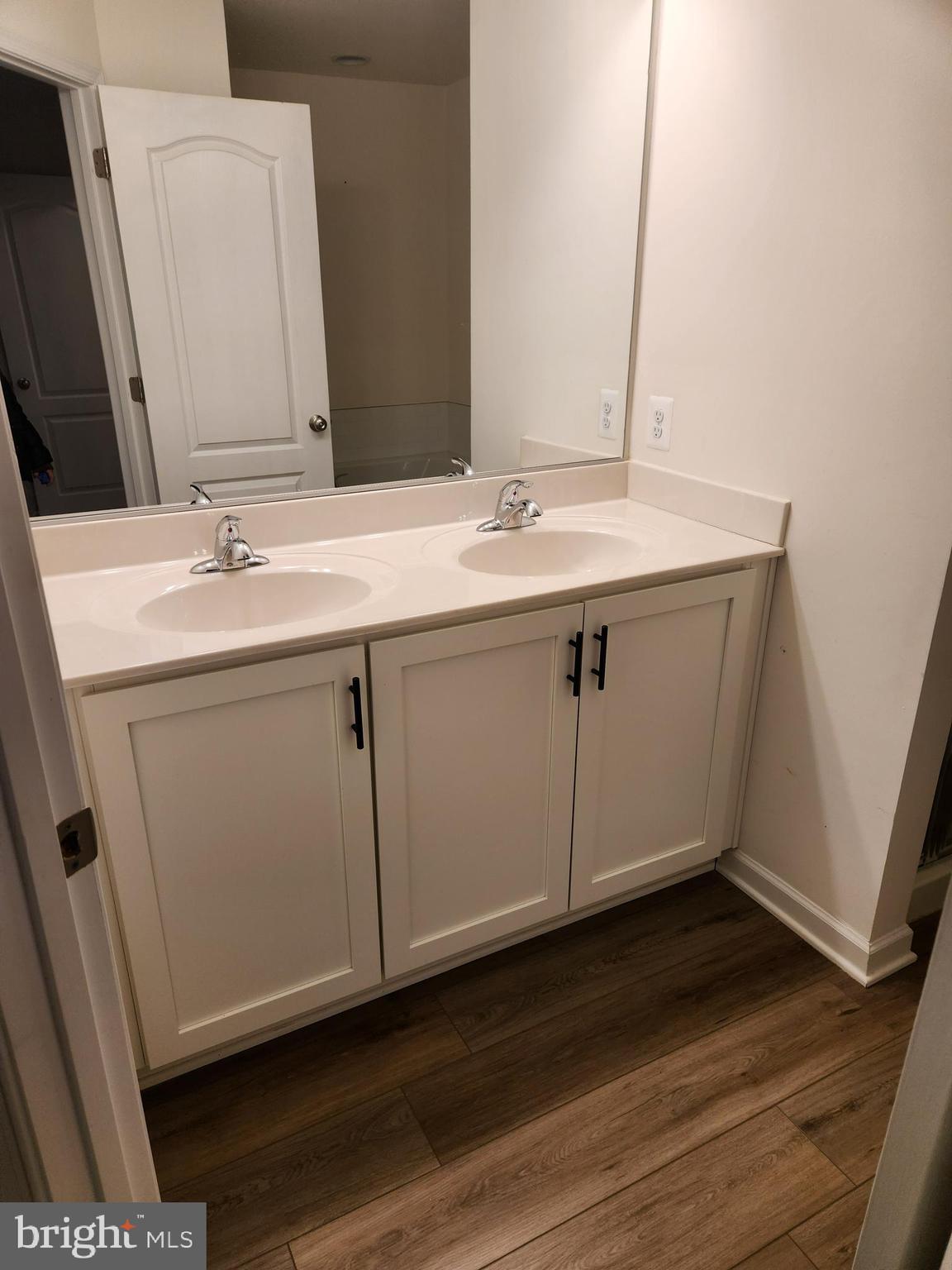 TOWNES AT TATE MANOR - Residential Lease