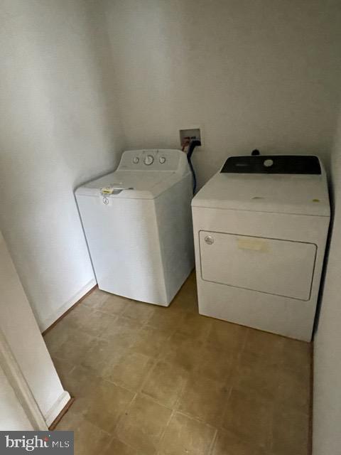 CATTAIL COMMONS - Residential