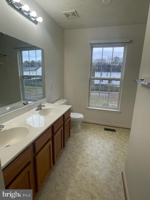 CATTAIL COMMONS - Residential