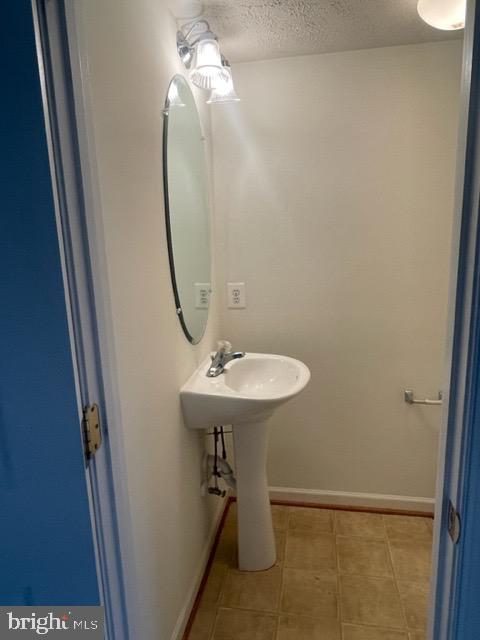 CATTAIL COMMONS - Residential