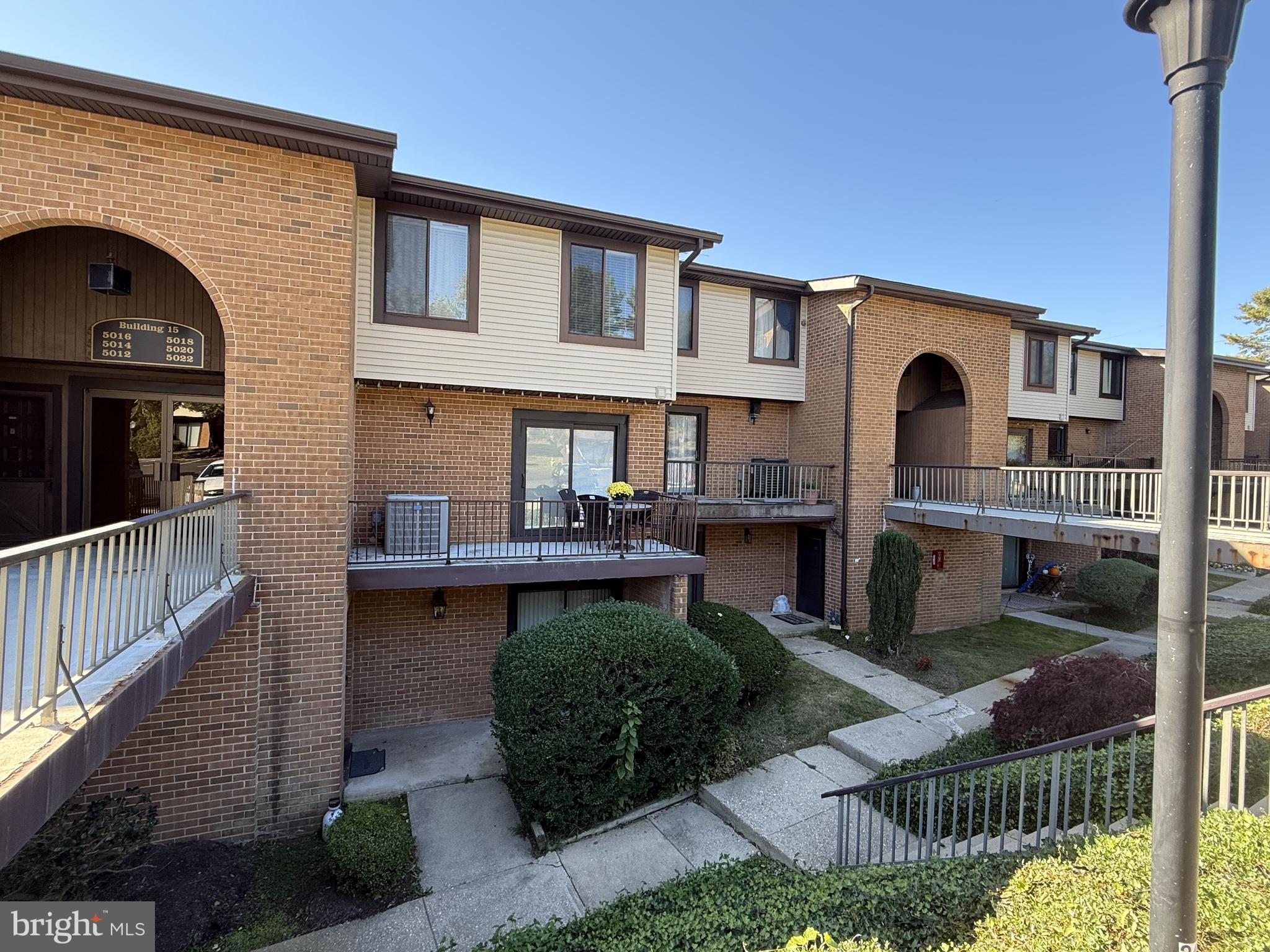 5020 W BRIGANTINE COURT 5020
