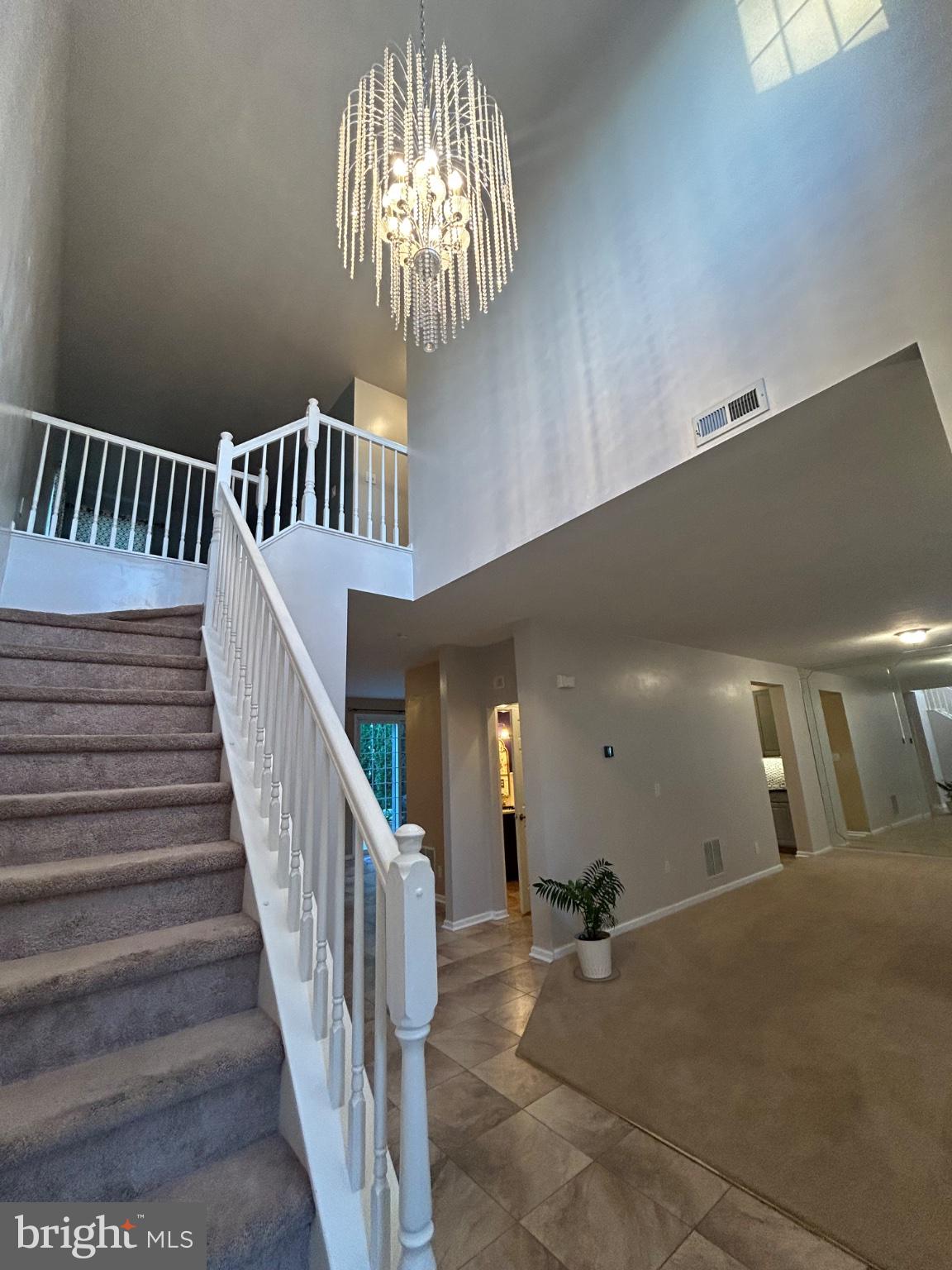 71 FIELDCREST DRIVE