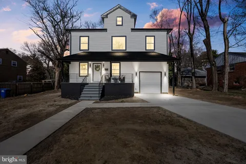 29 Center Street, Moorestown, NJ MLS: NJBL2082732