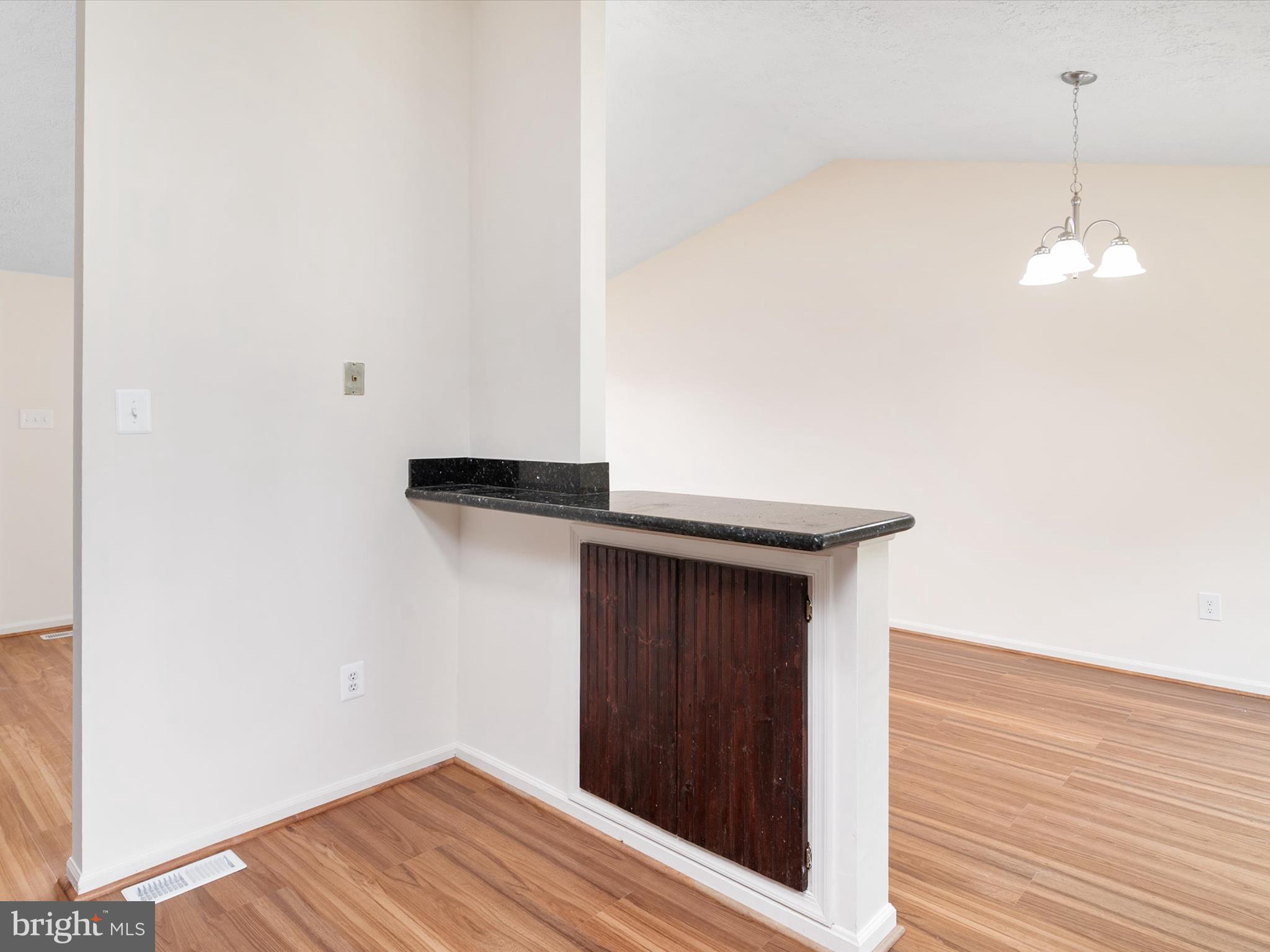 RAMBLEWOOD - Residential