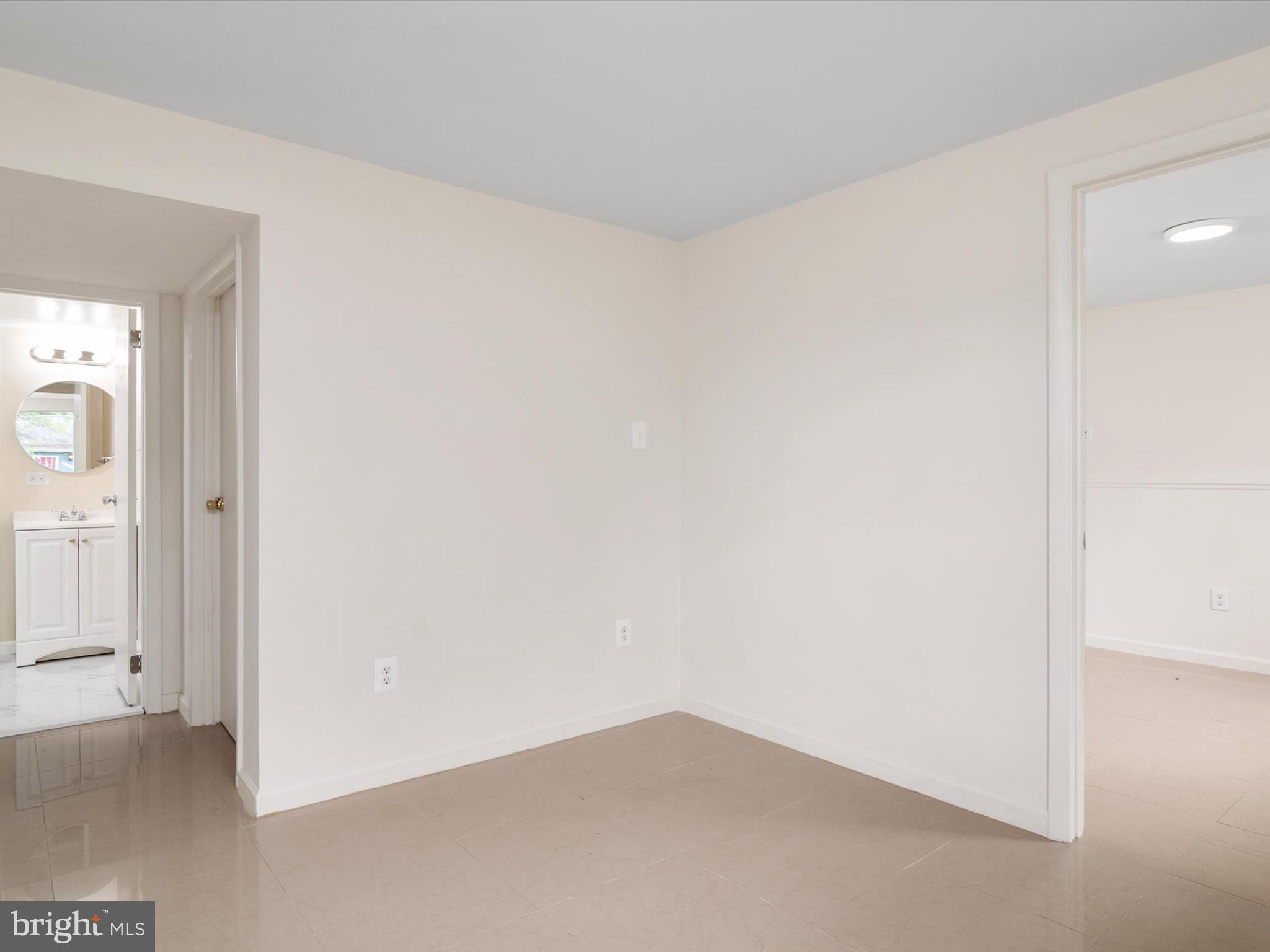 RAMBLEWOOD - Residential