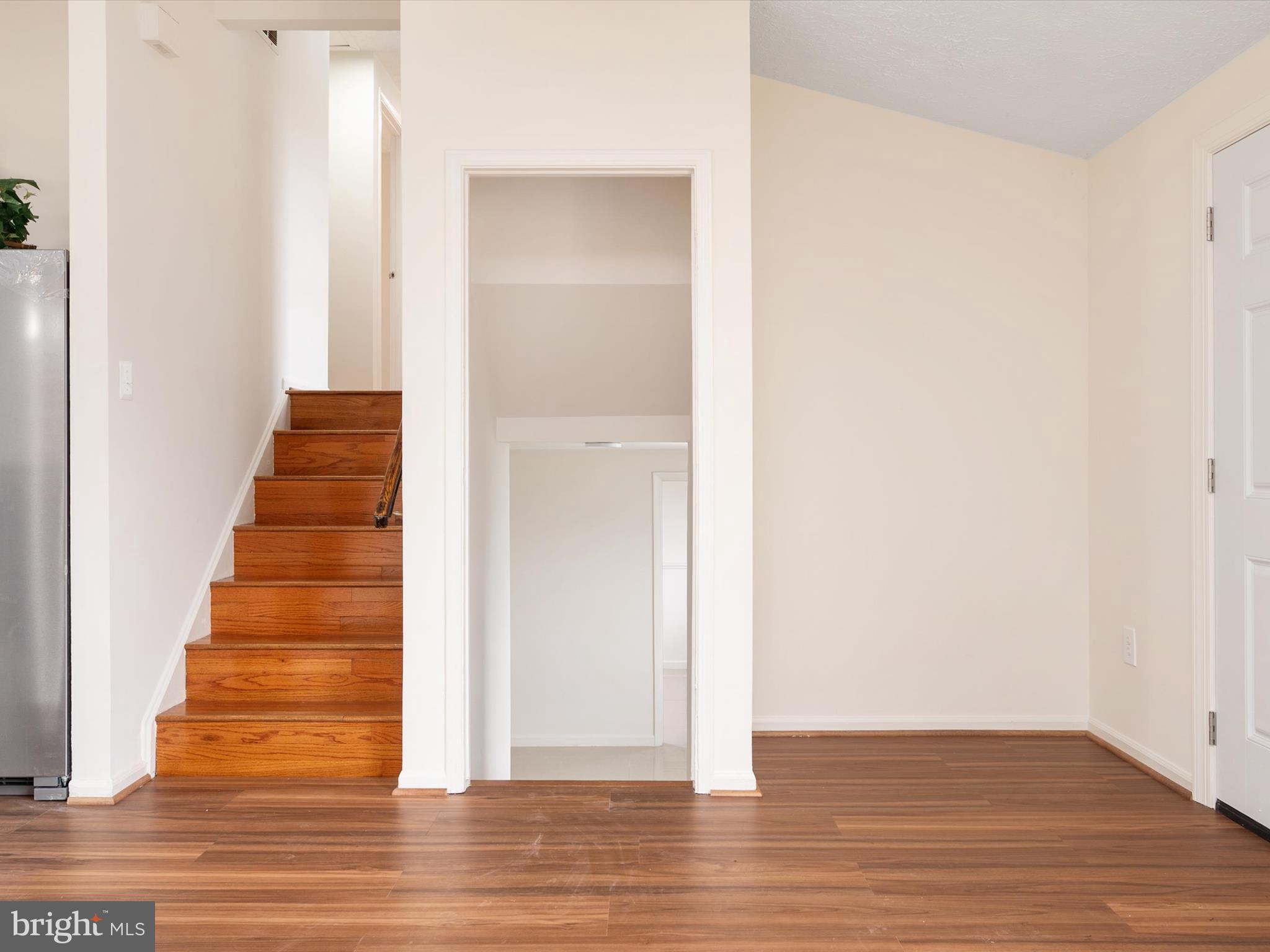 RAMBLEWOOD - Residential