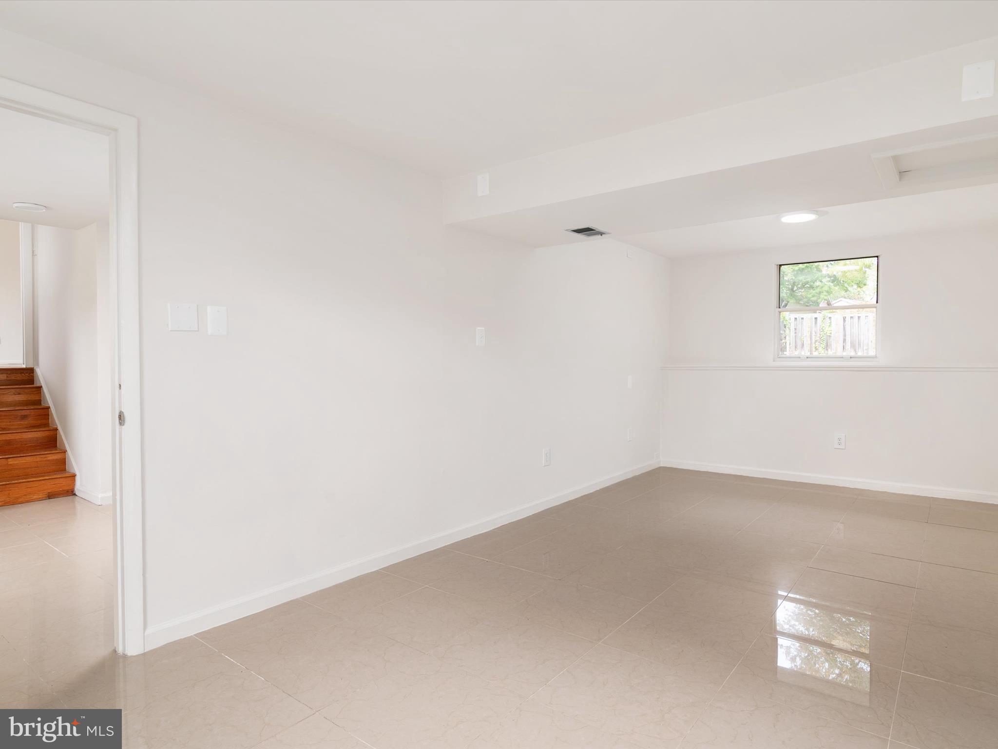 RAMBLEWOOD - Residential