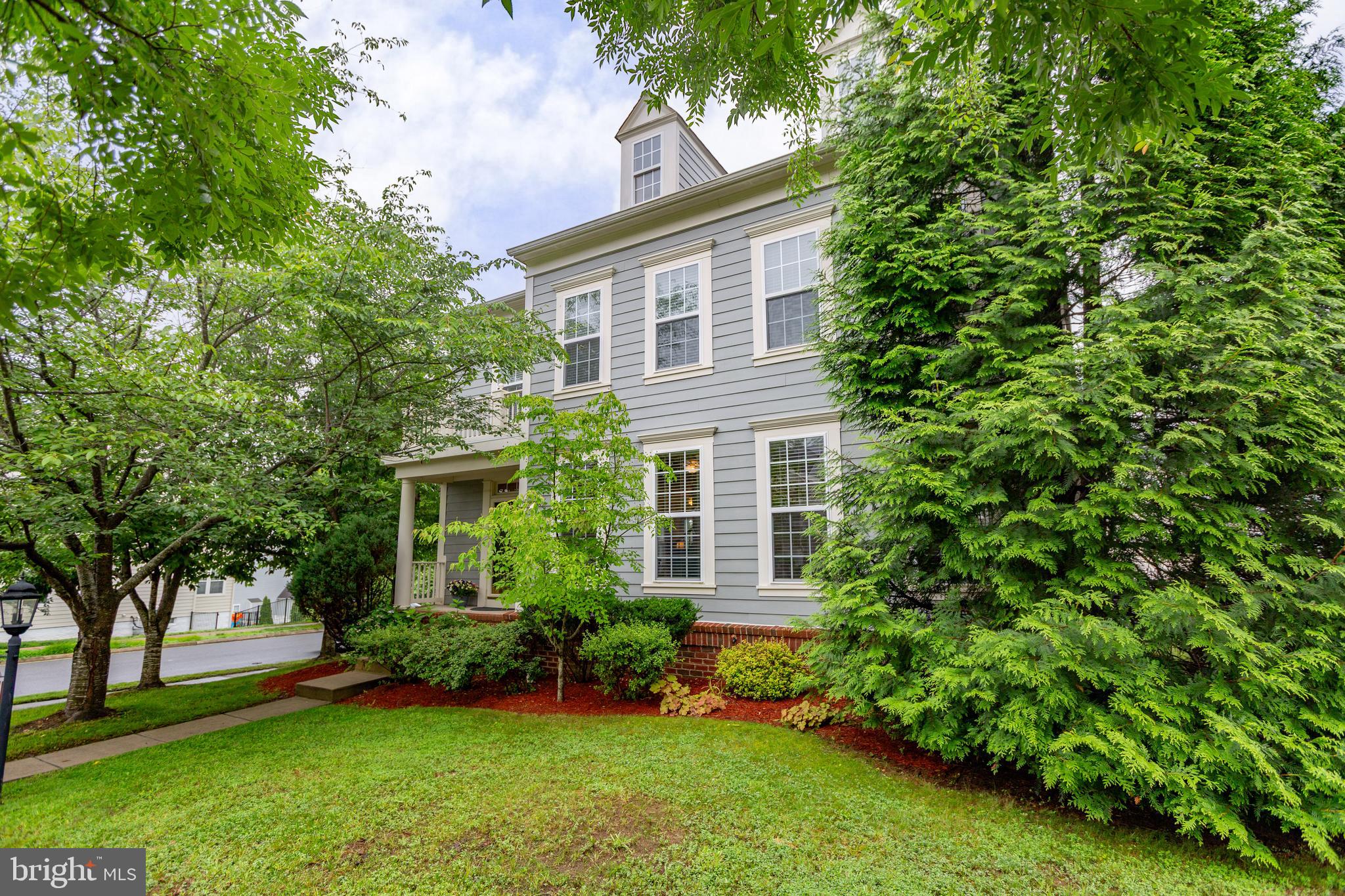 1100 INNIS DRIVE