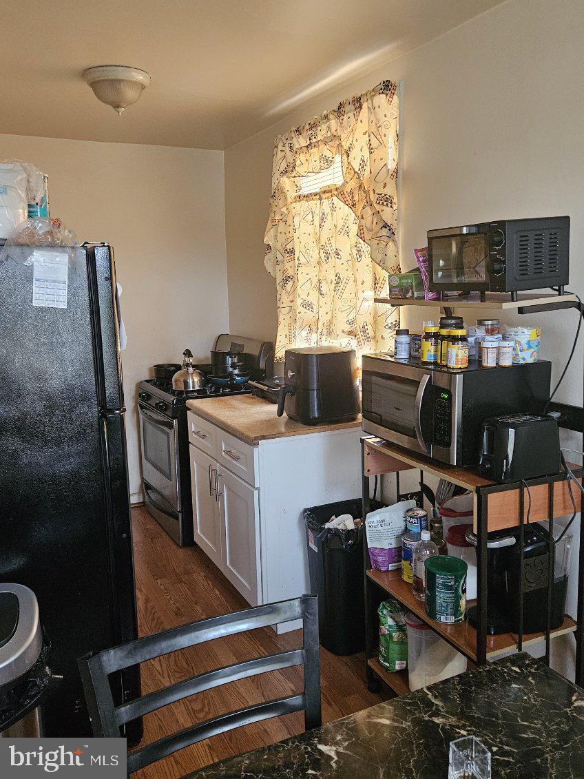 CASTOR GARDENS - Residential Income