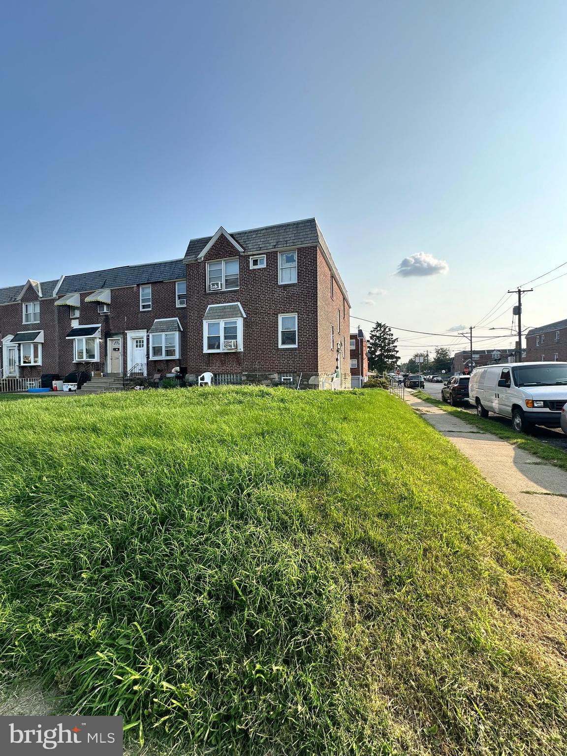 CASTOR GARDENS - Residential Income