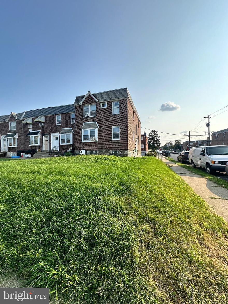 Both units are occupied by section 8 tenants, each unit rent is $1200 per month and owner pays for the water bill.  Long term tenant with great payment history.