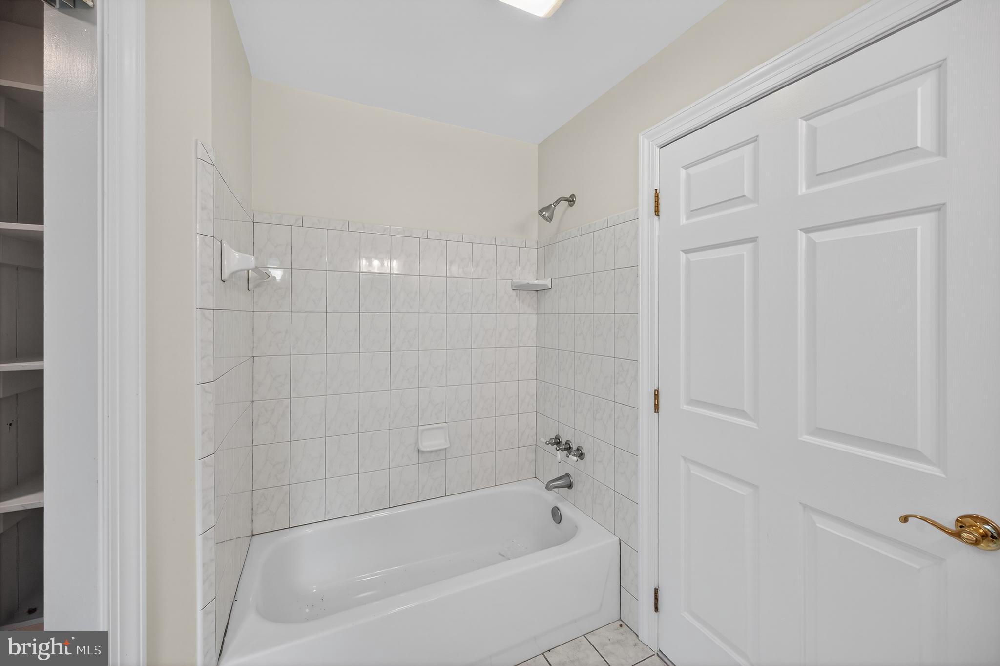 NEW MARKET - Residential