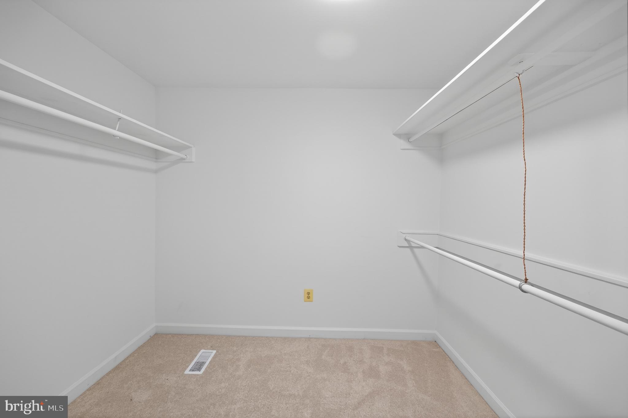 NEW MARKET - Residential