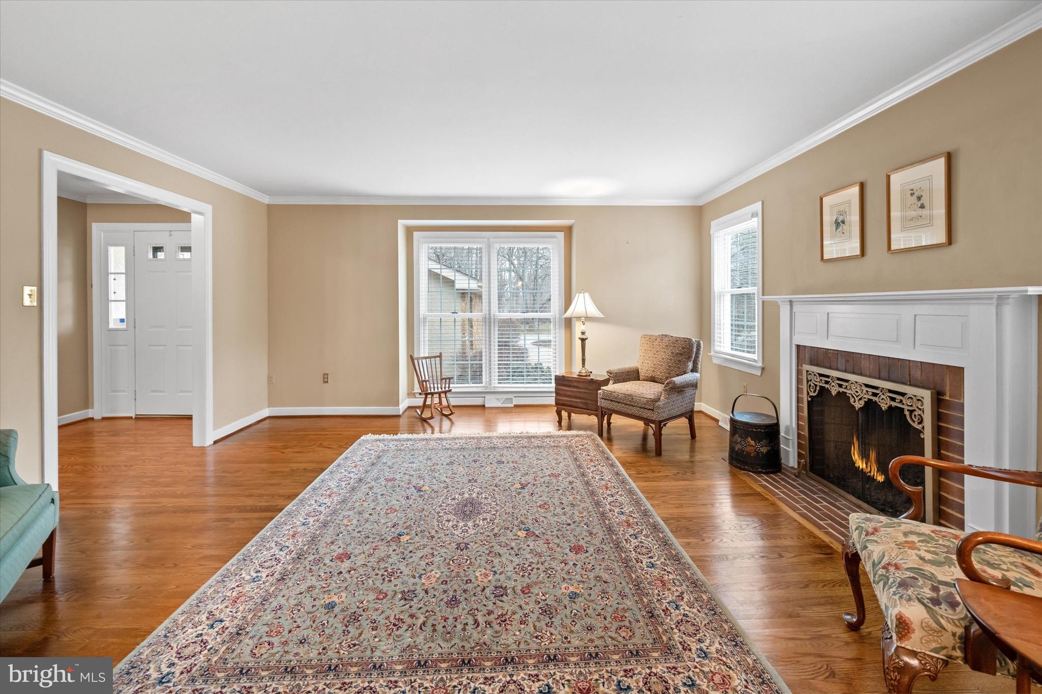 LARCHMONT - Residential