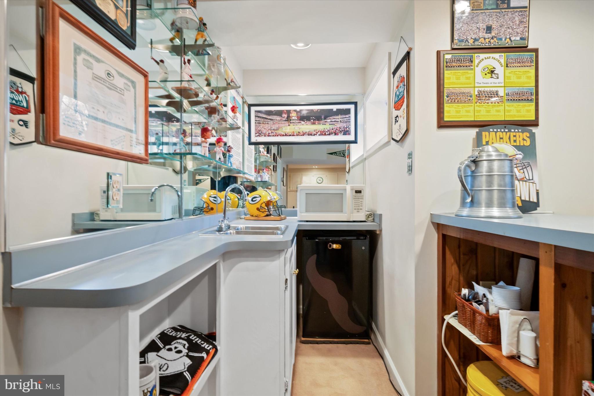 LARCHMONT - Residential