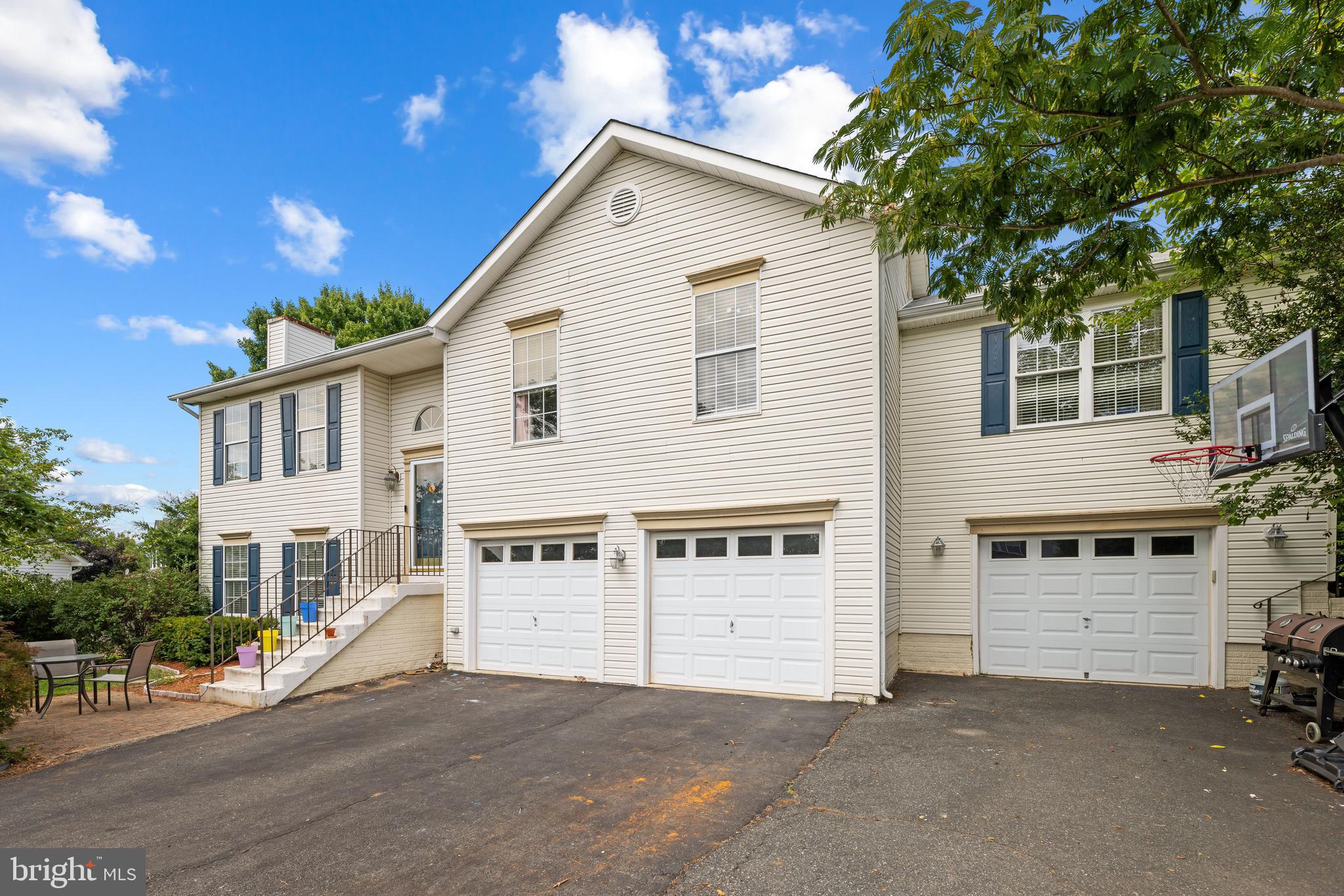 11 TENBROOKE COURT