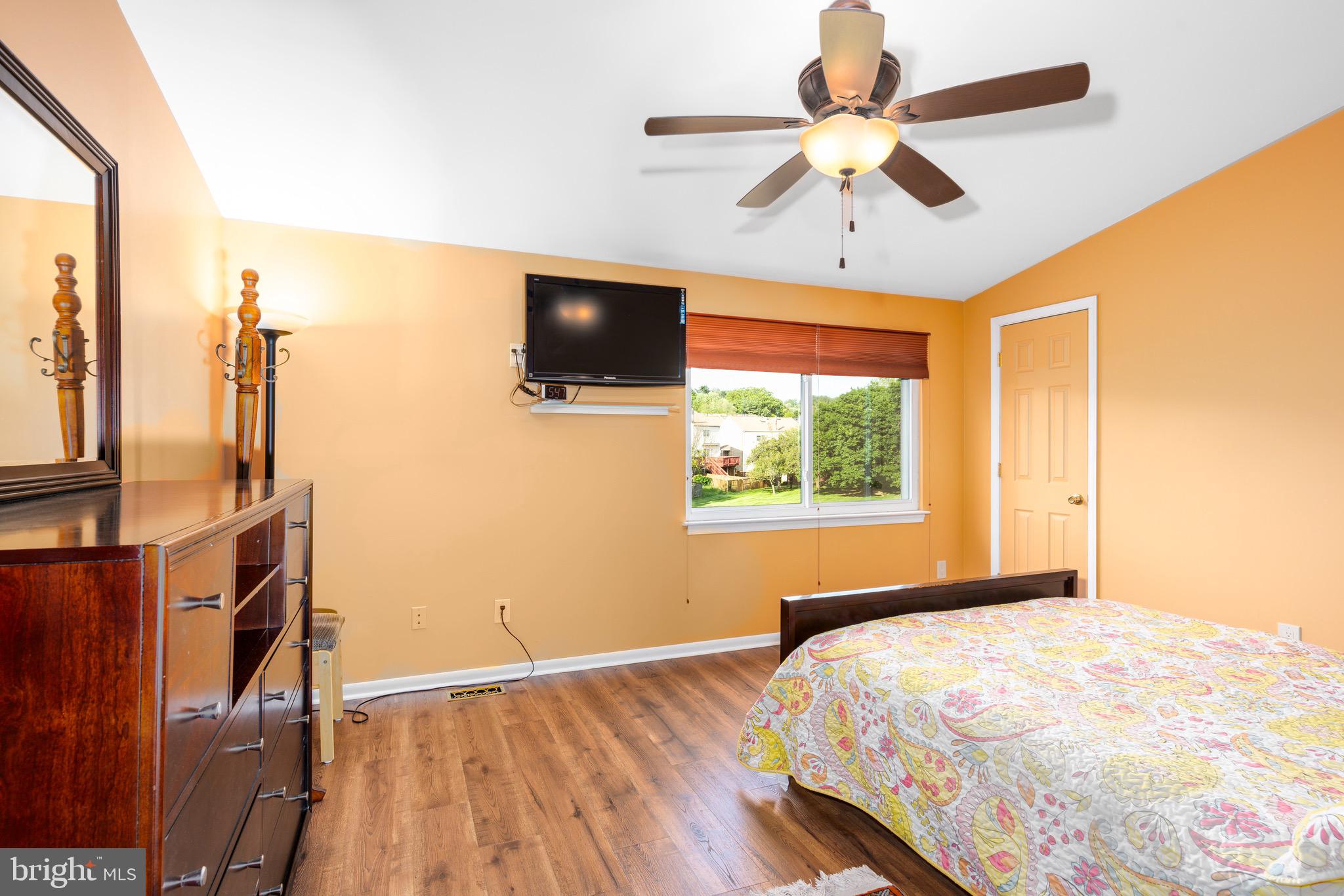 HUNT MEADOW - Residential