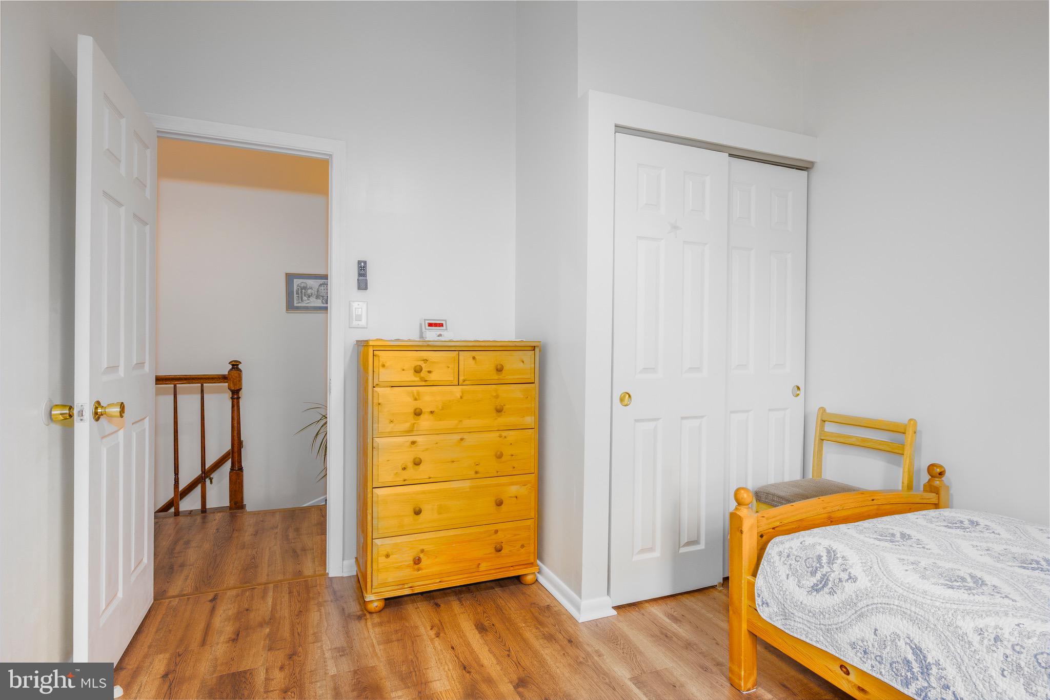 HUNT MEADOW - Residential
