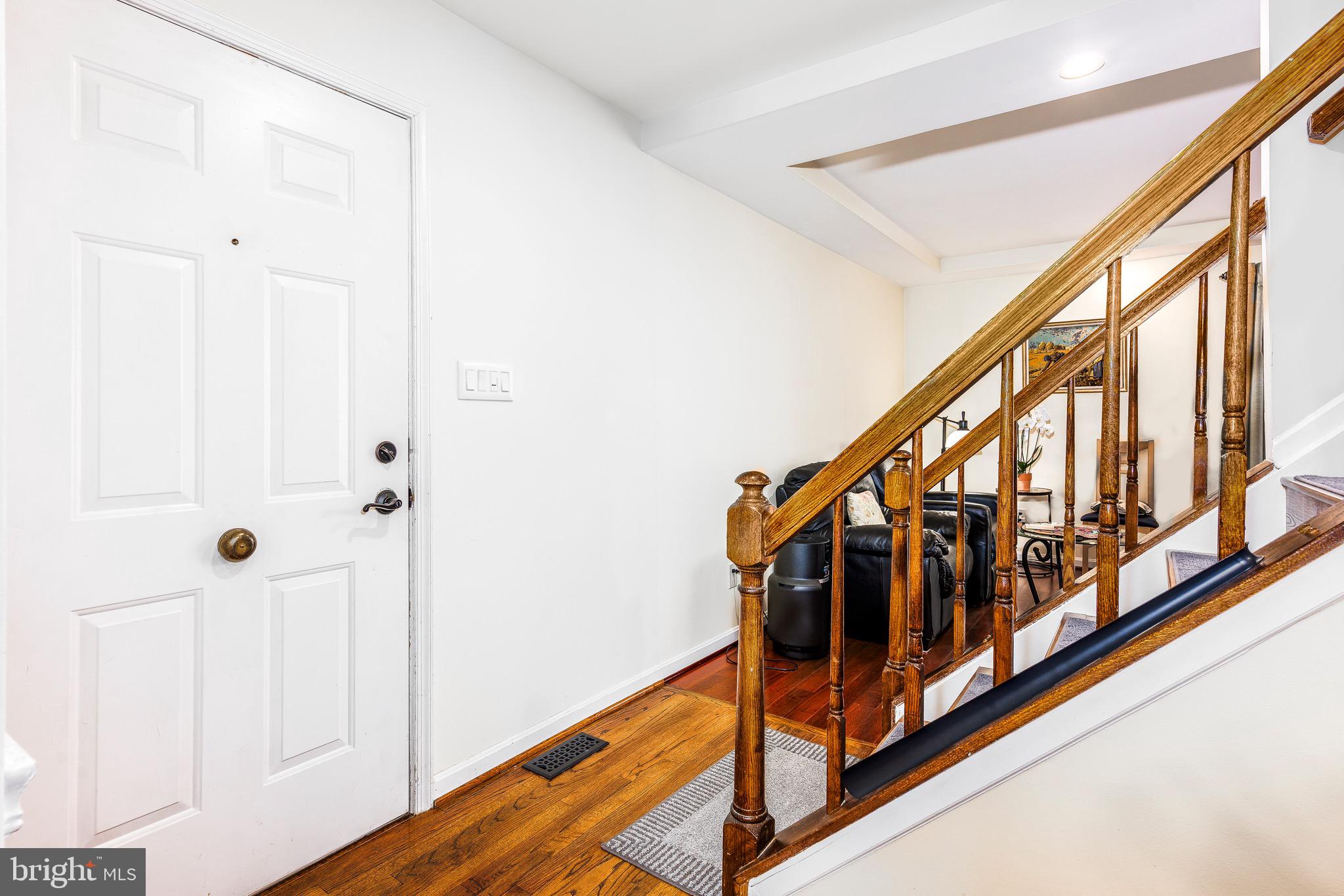 HUNT MEADOW - Residential