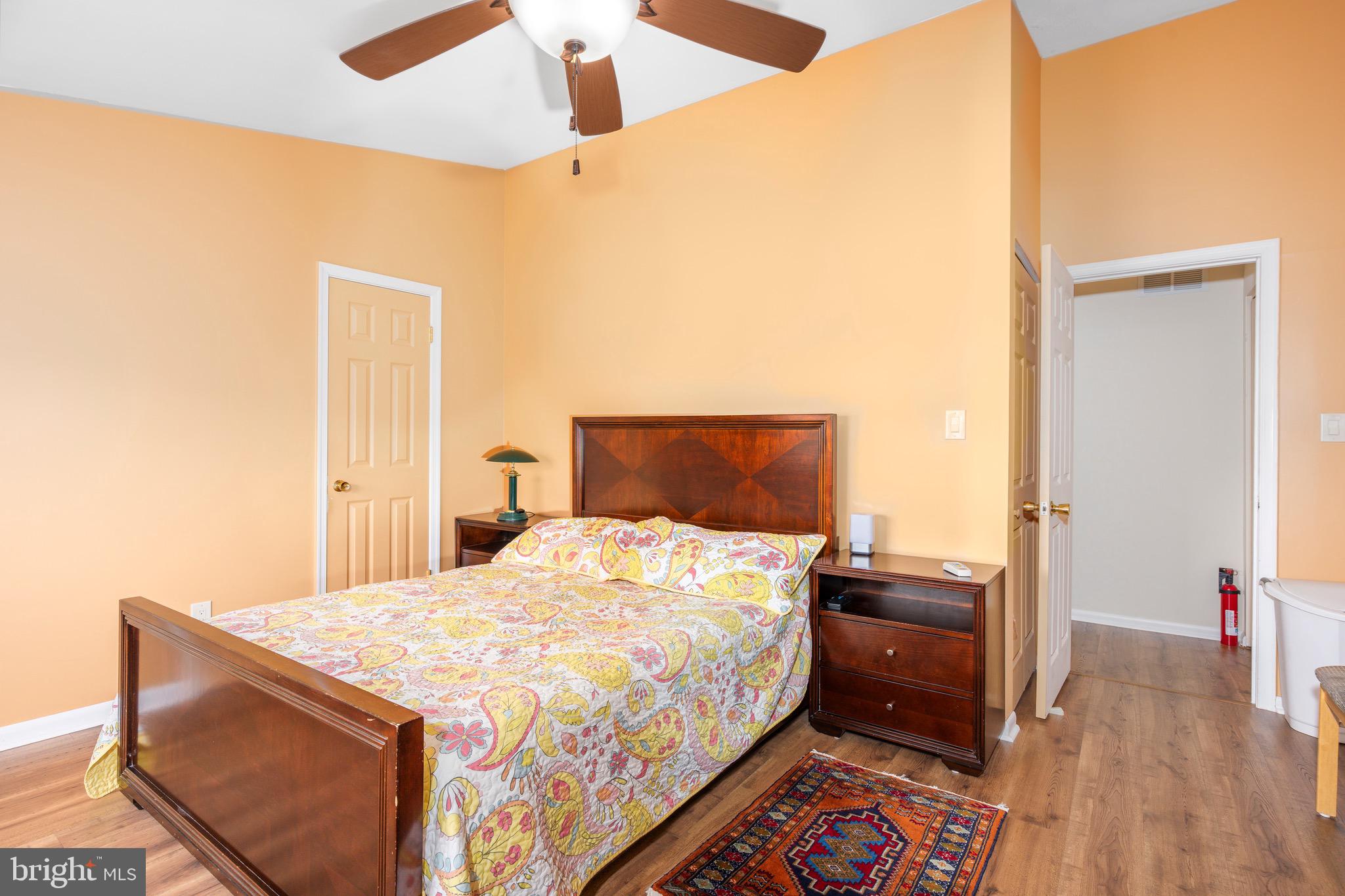 HUNT MEADOW - Residential