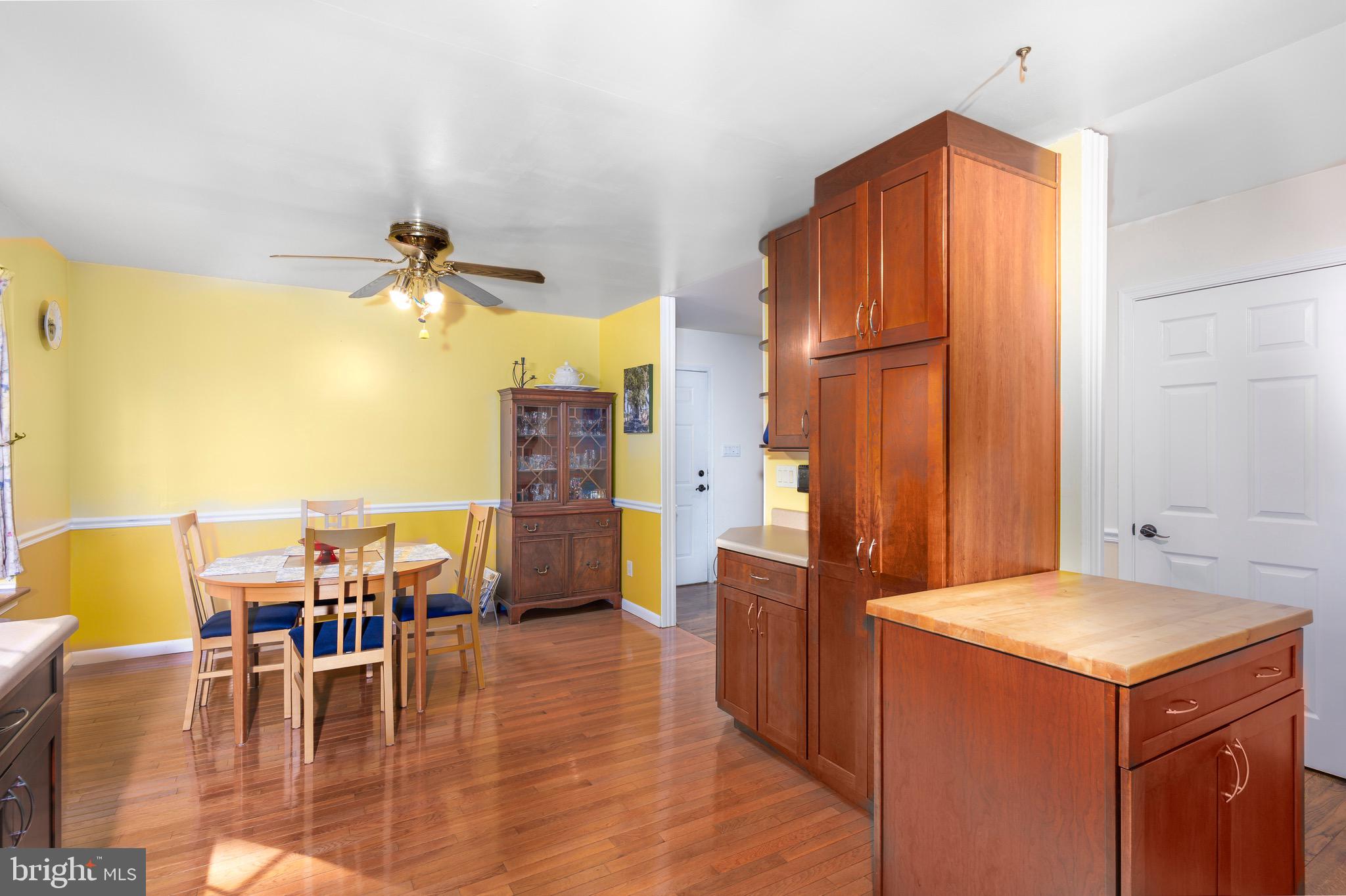 HUNT MEADOW - Residential