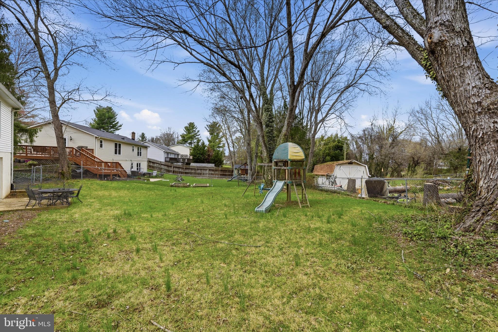 HAMILTON KNOLLS - Residential