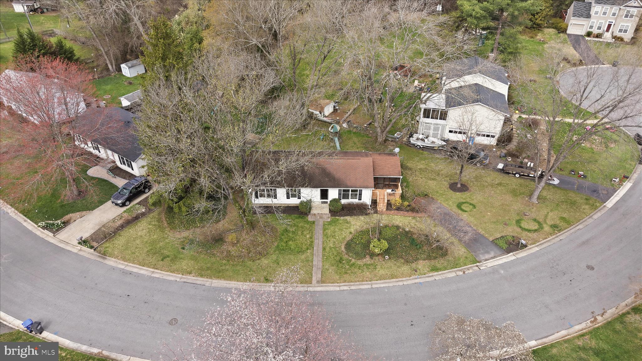 HAMILTON KNOLLS - Residential