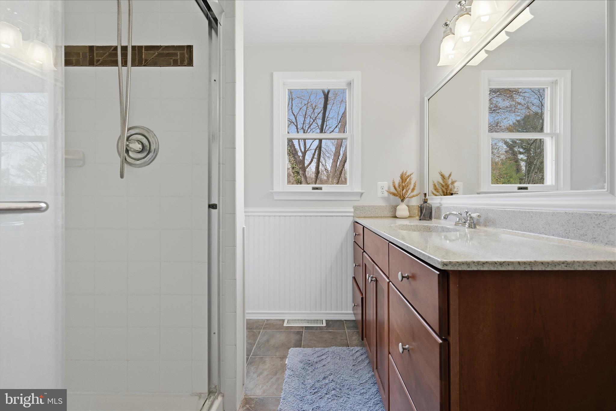 HAMILTON KNOLLS - Residential