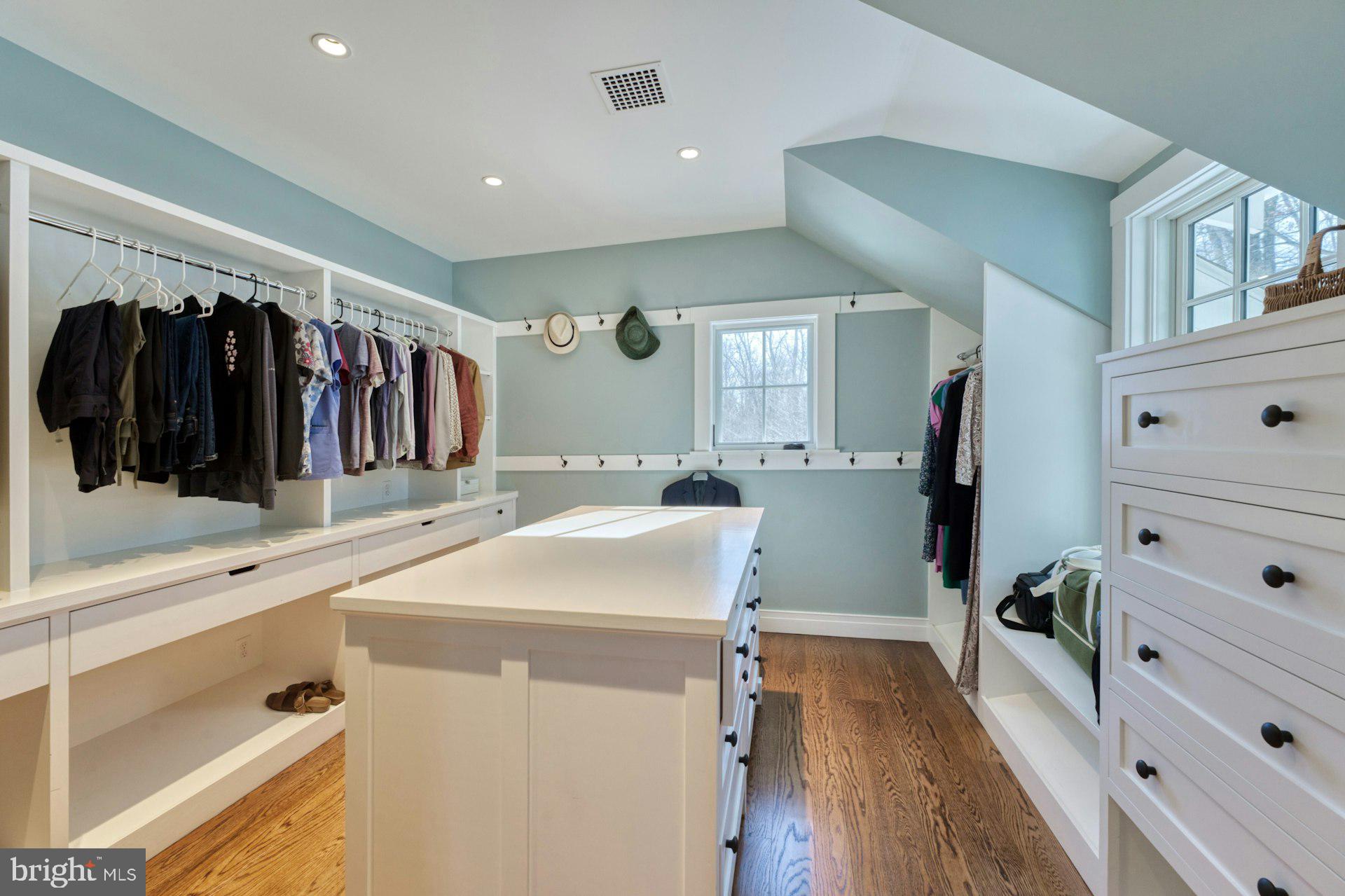 BURNETT DIVISION - Residential