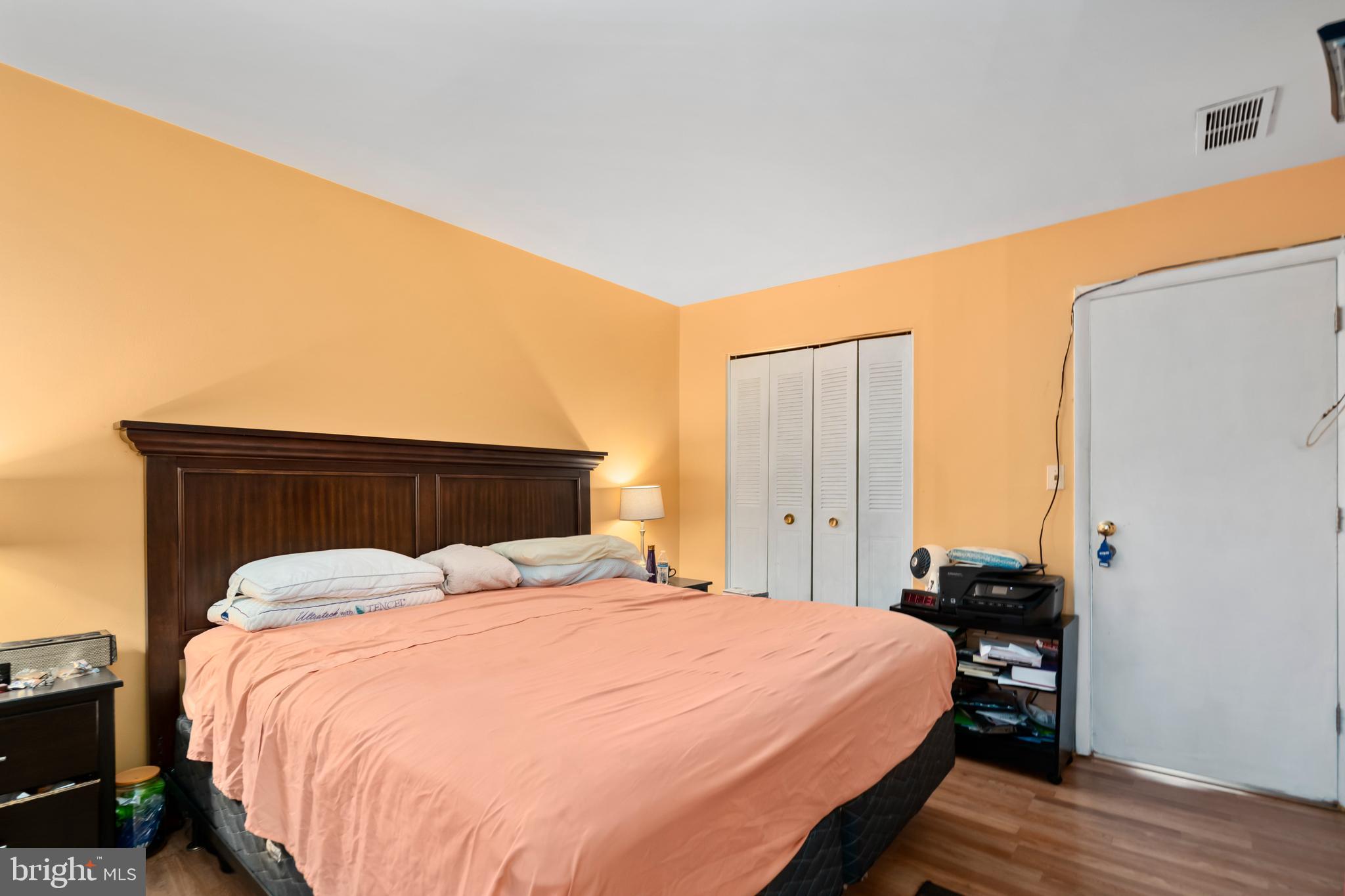 WILDE LAKE - Residential